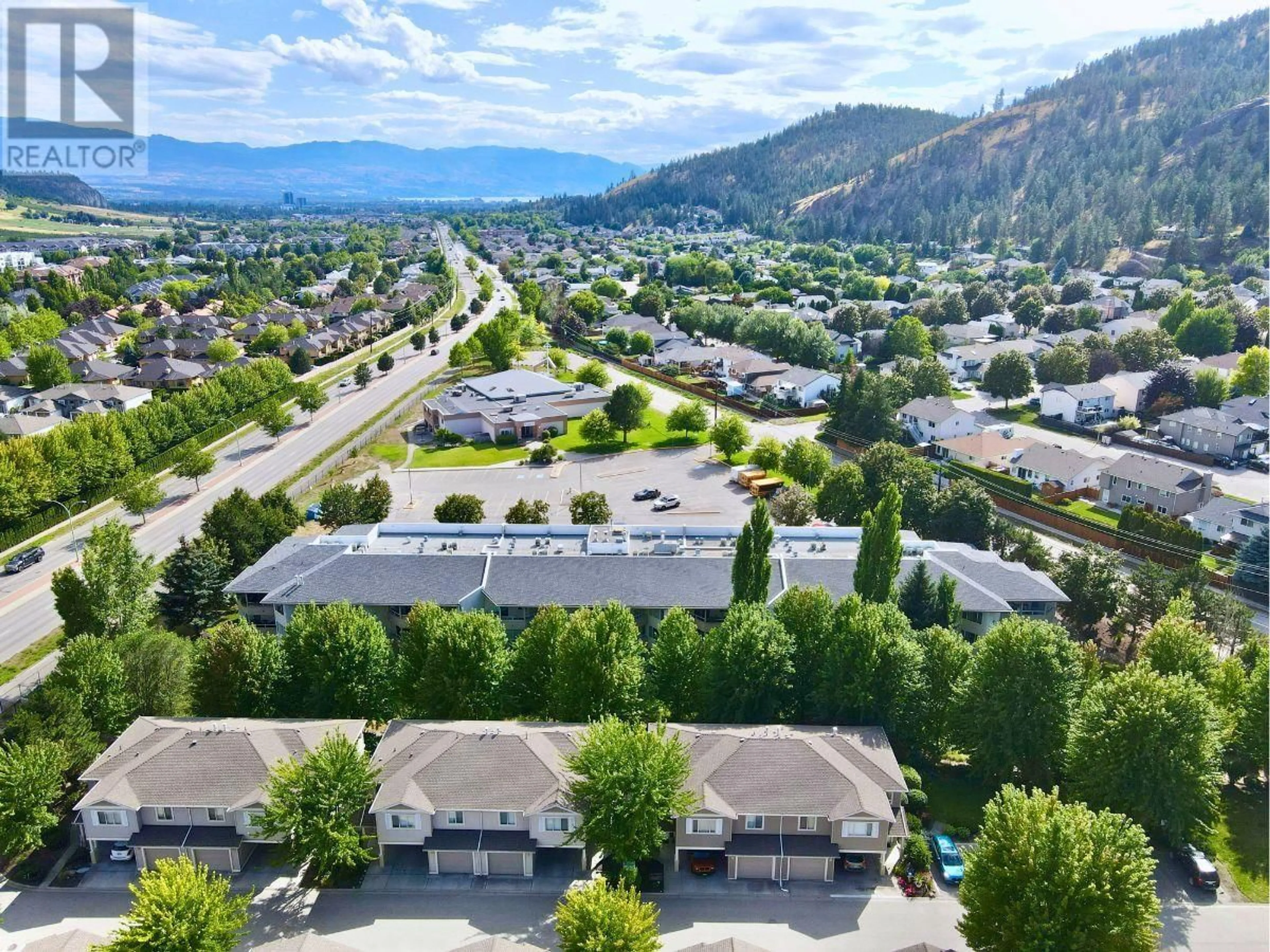 A pic from outside/outdoor area/front of a property/back of a property/a pic from drone, mountain view for 315 - 265 SNOWSELL ROAD, Kelowna British Columbia V1V1V6