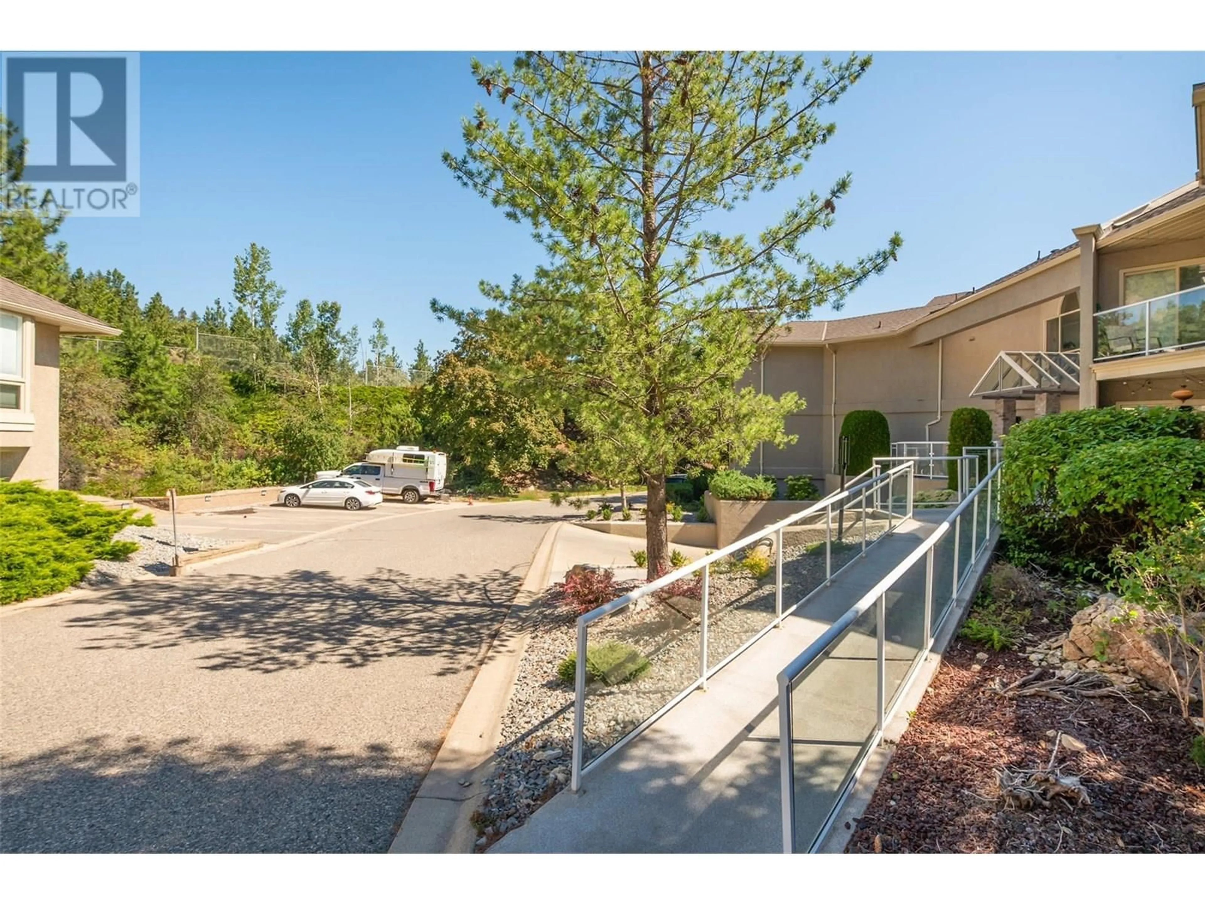 Unknown for 111 - 980 DILWORTH DRIVE, Kelowna British Columbia V1V1S6