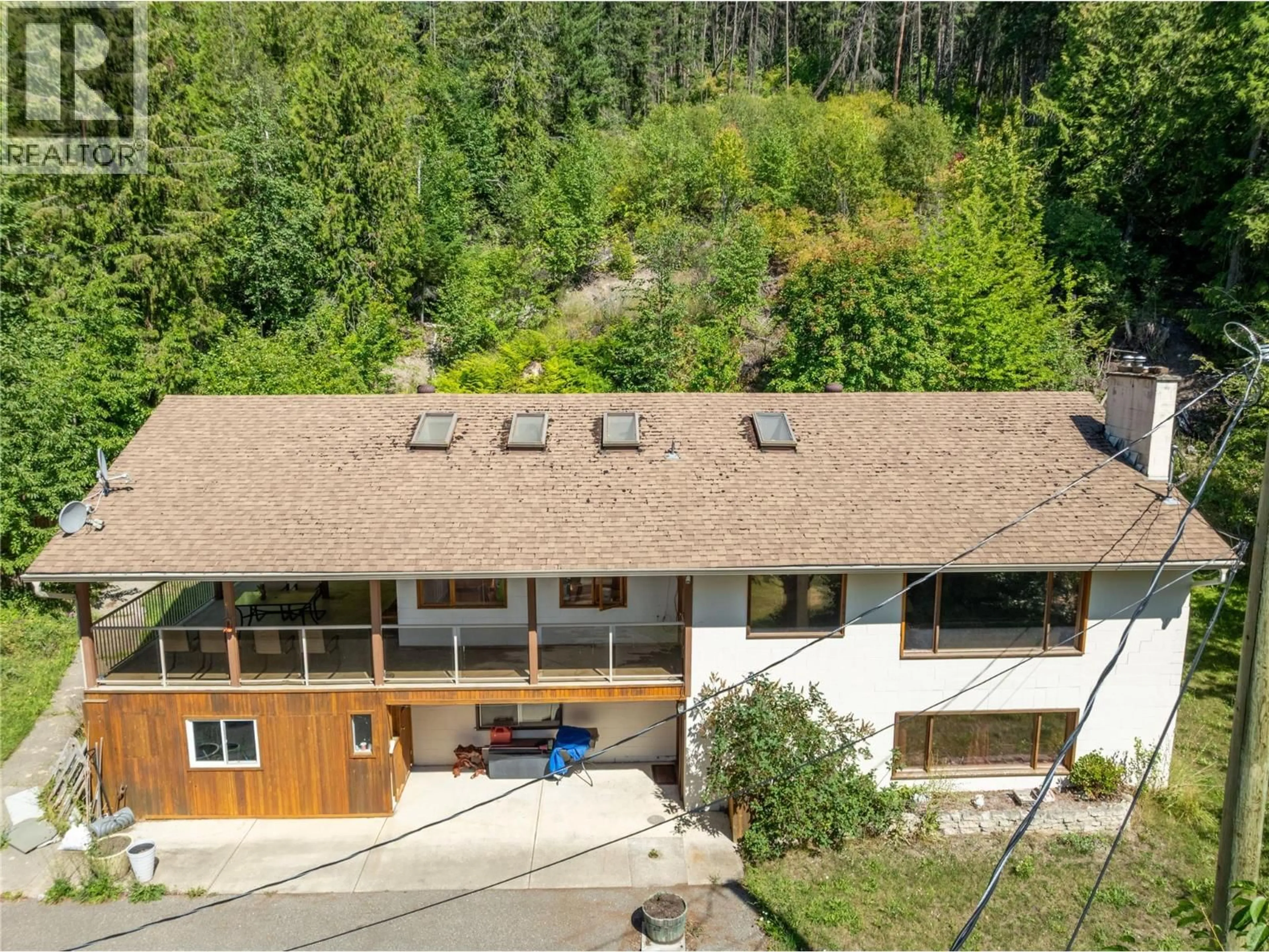 A pic from outside/outdoor area/front of a property/back of a property/a pic from drone, unknown for 2066 EAGLE BAY ROAD, Blind Bay British Columbia V0E1H1