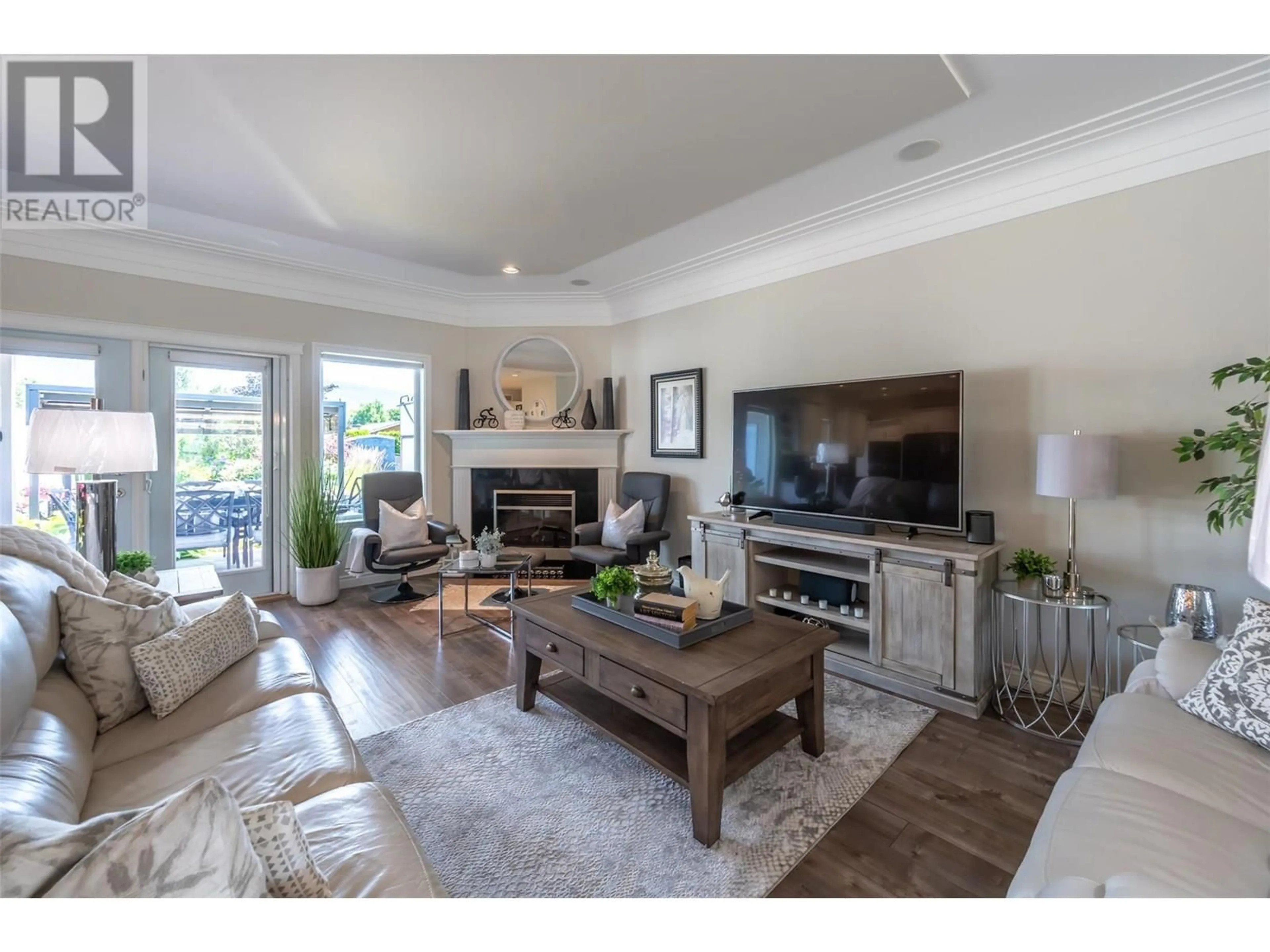 Living room with furniture, unknown for 5091 CROIL AVENUE, Summerland British Columbia V0H1Z9