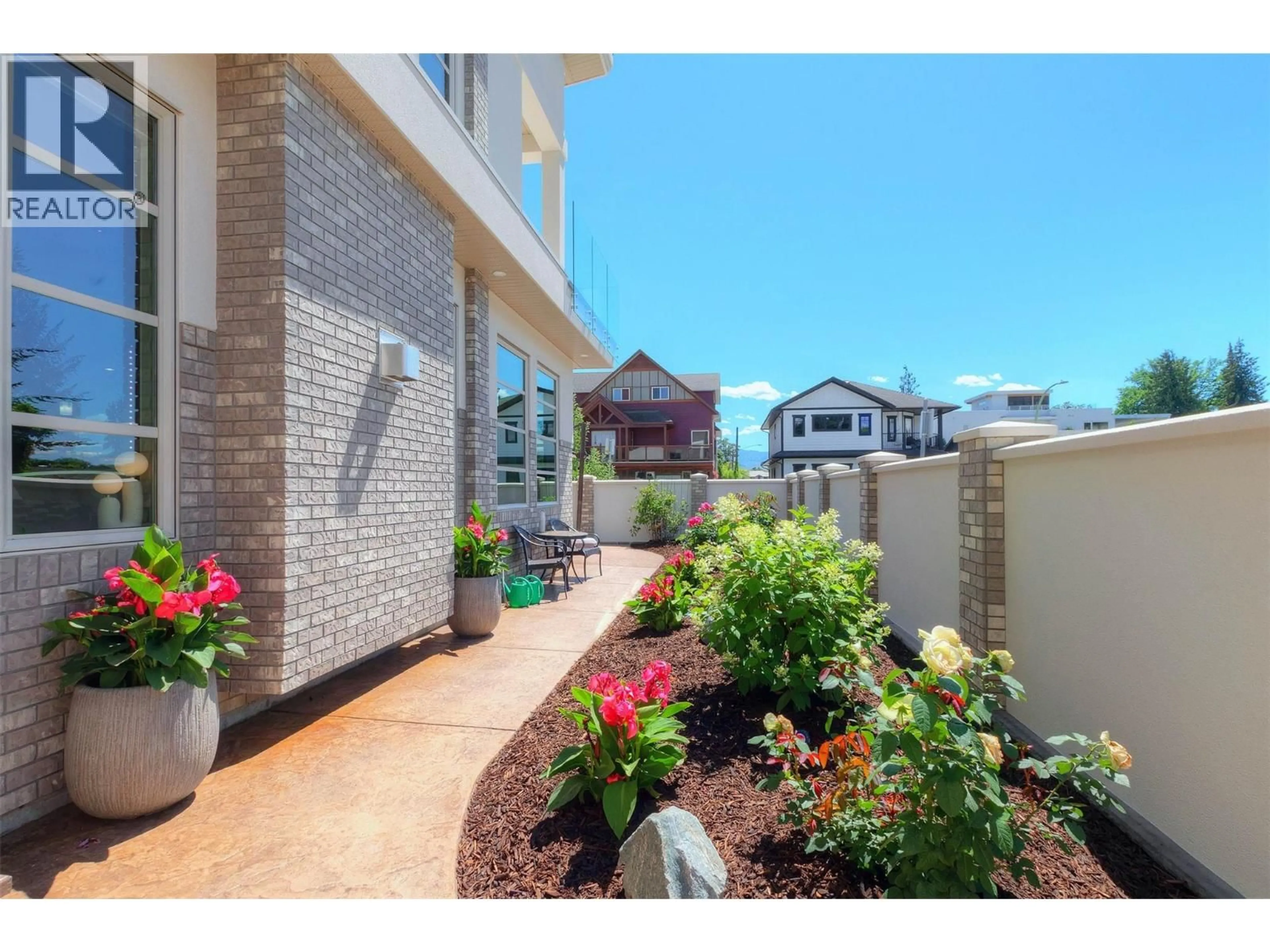 Patio, street for 2575 ABBOTT STREET, Kelowna British Columbia V1Y9T9