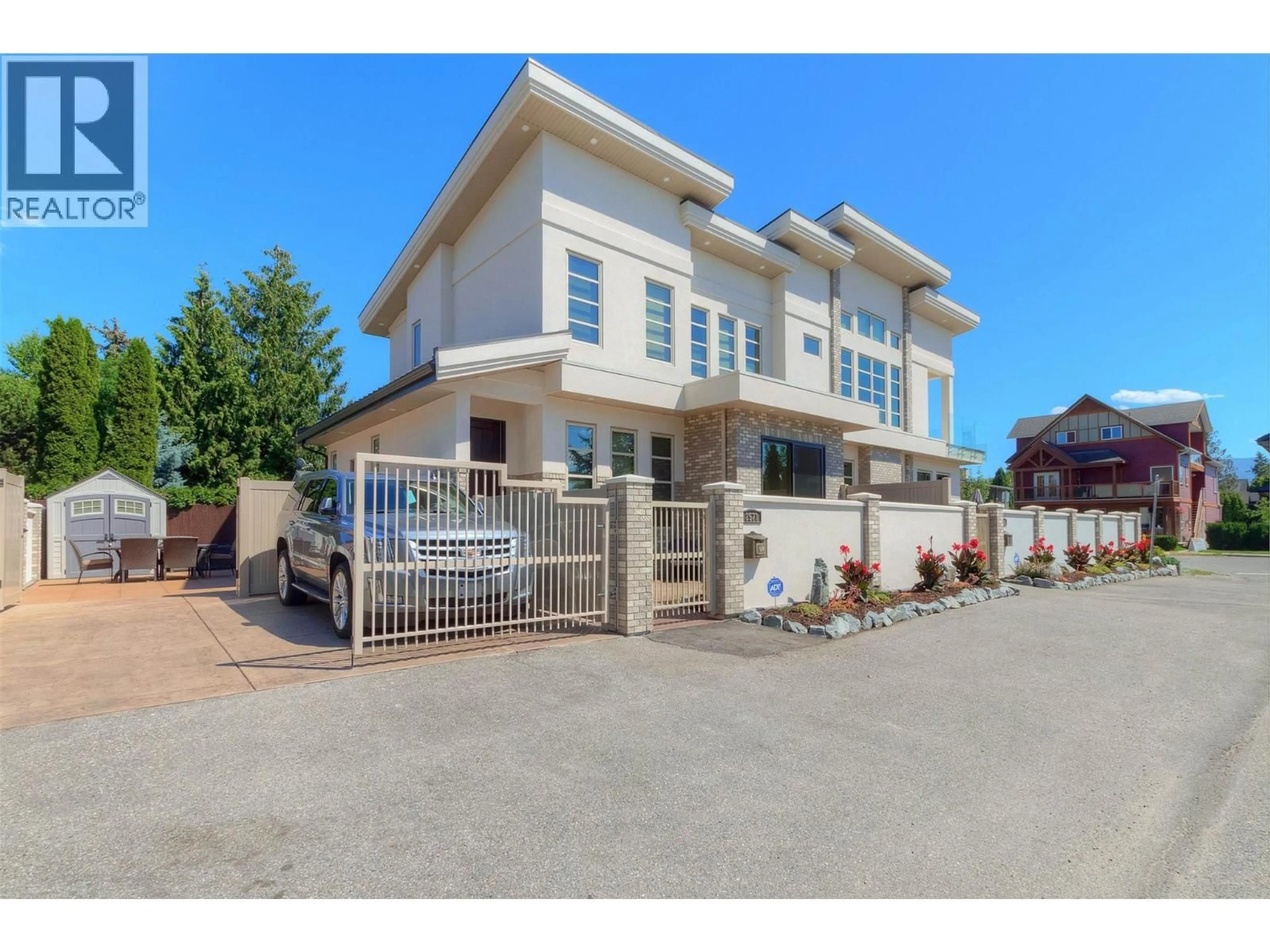 Unknown for 2571 ABBOTT STREET, Kelowna British Columbia V1Y9T9
