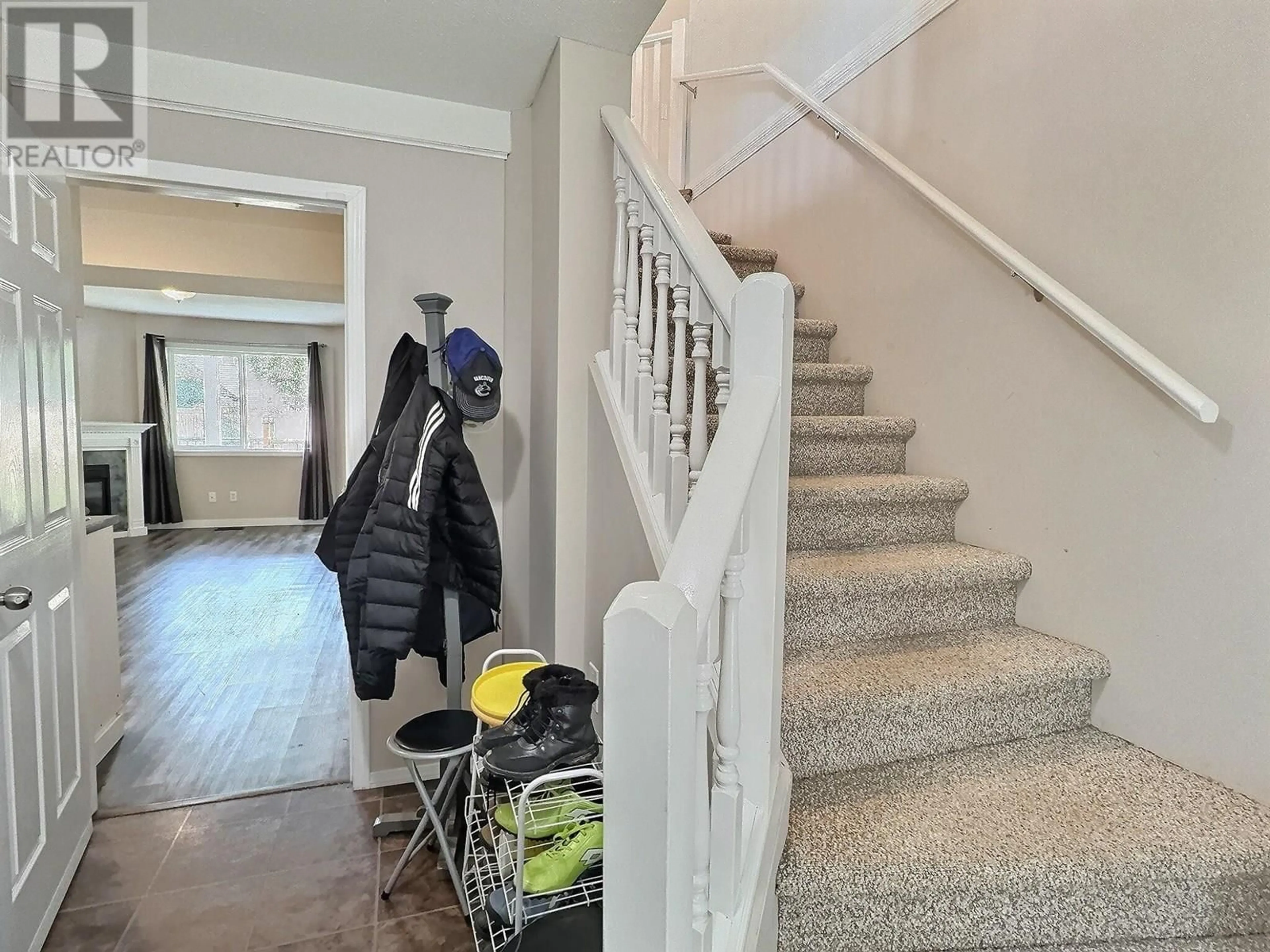 Stairs for 2469 PARTRIDGE DRIVE, Kamloops British Columbia V2B8L2