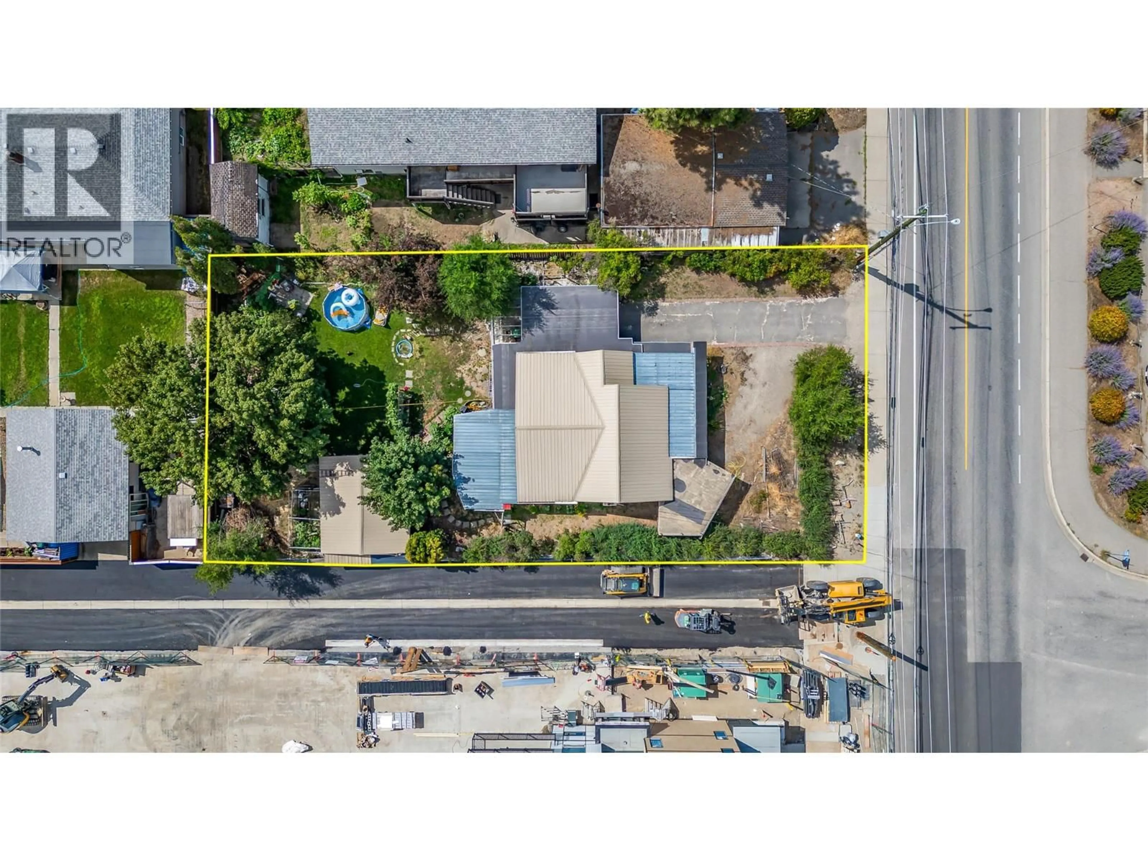 A pic from outside/outdoor area/front of a property/back of a property/a pic from drone, street for 425 LEATHEAD ROAD, Kelowna British Columbia V1X2J3