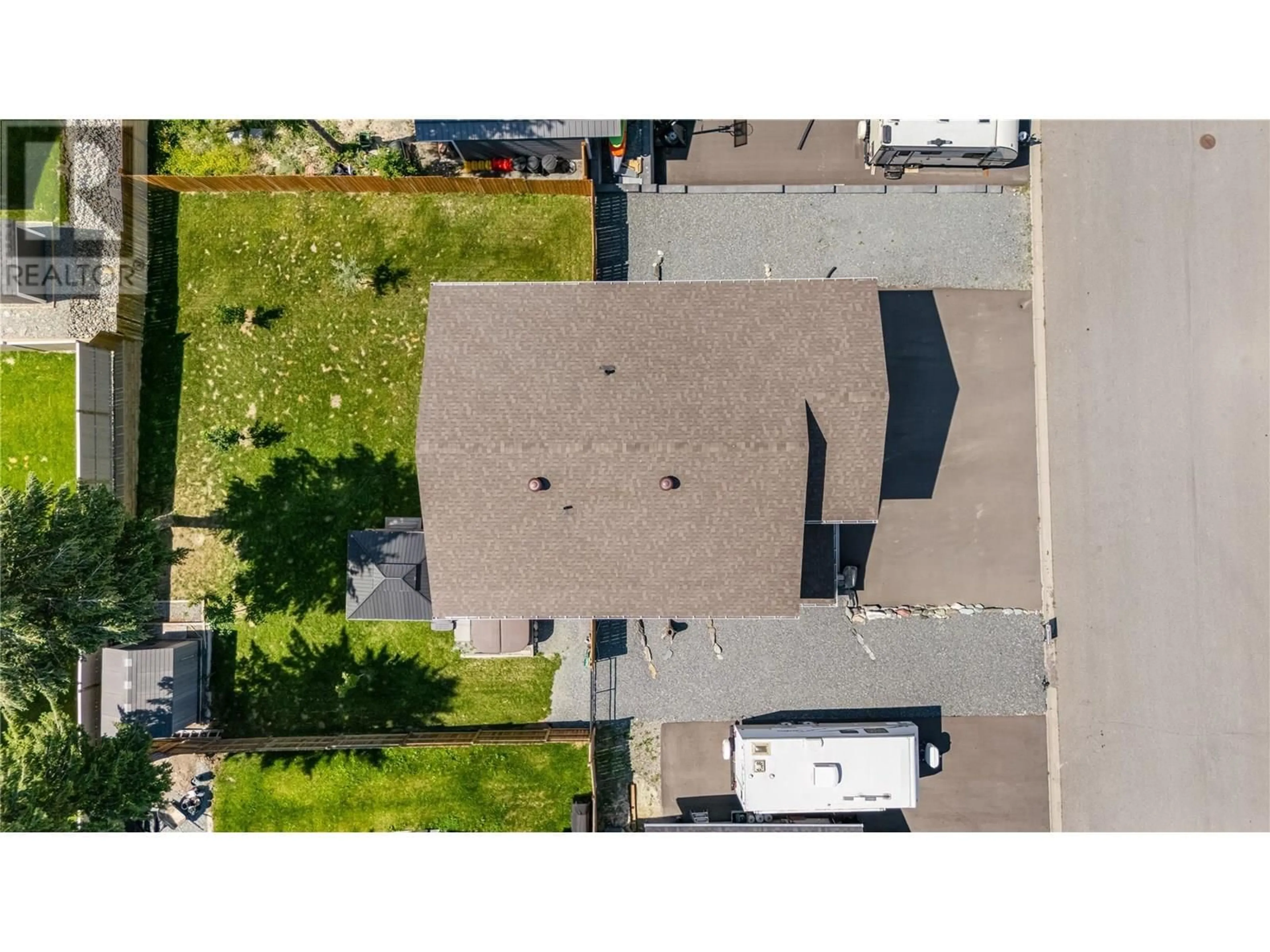 A pic from outside/outdoor area/front of a property/back of a property/a pic from drone, street for 123 18TH STREET SOUTH, Cranbrook British Columbia V1C0E1