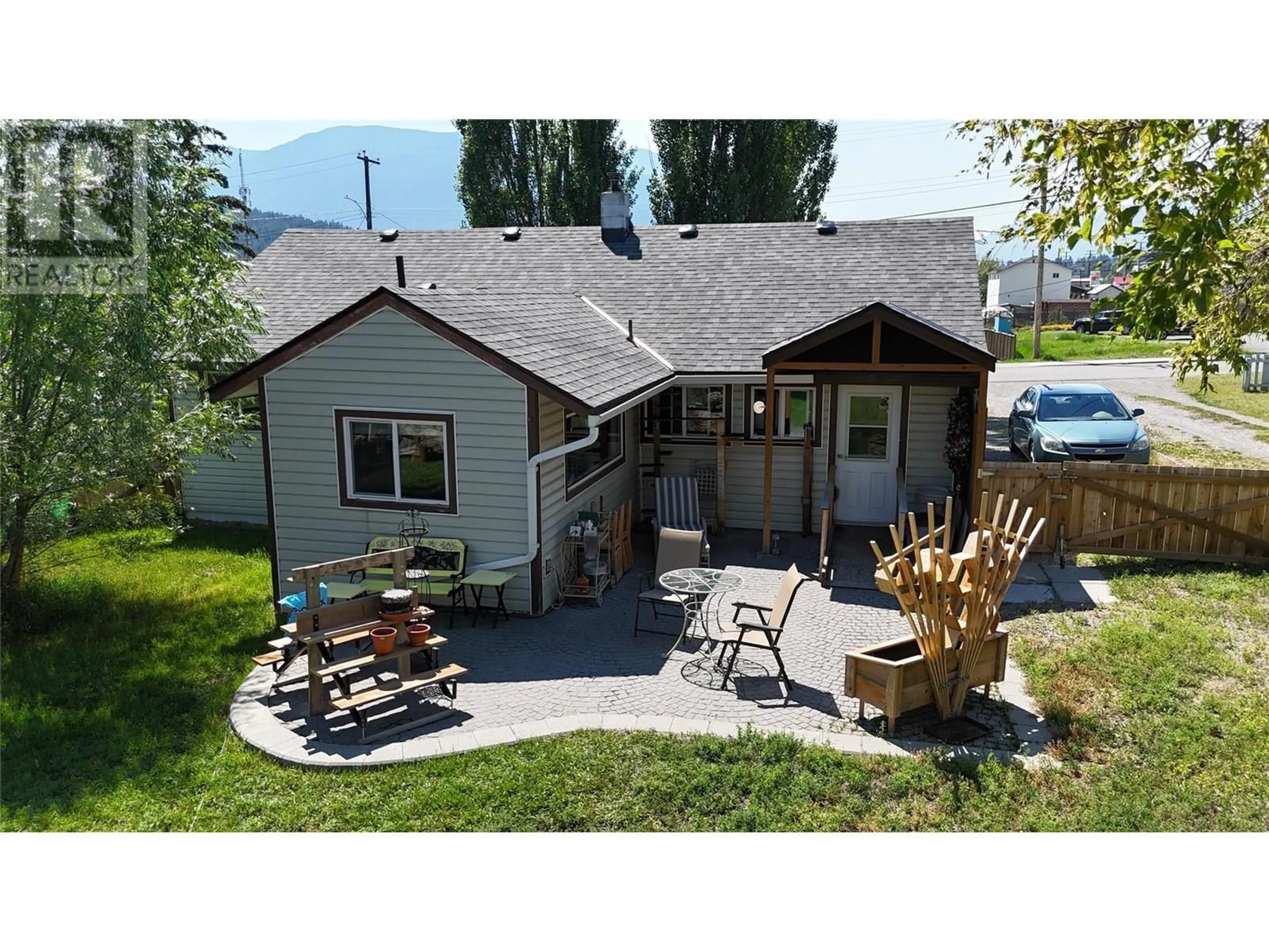A pic from outside/outdoor area/front of a property/back of a property/a pic from drone, unknown for 306 MCDONALD AVENUE, Clinton British Columbia V0K1K0