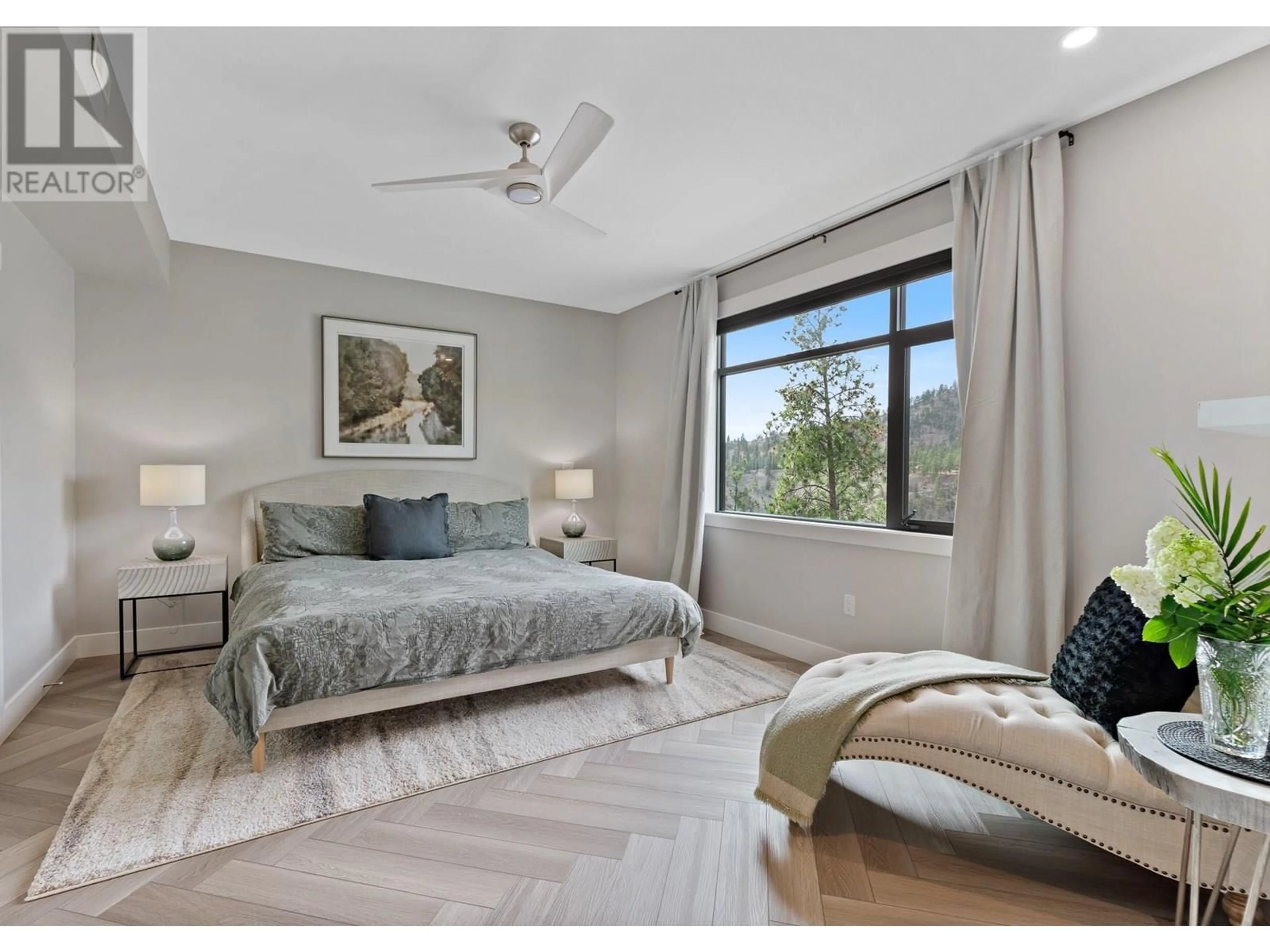 Bedroom with bed, unknown for 1009 ANTLER DRIVE, Penticton British Columbia V2A0C8