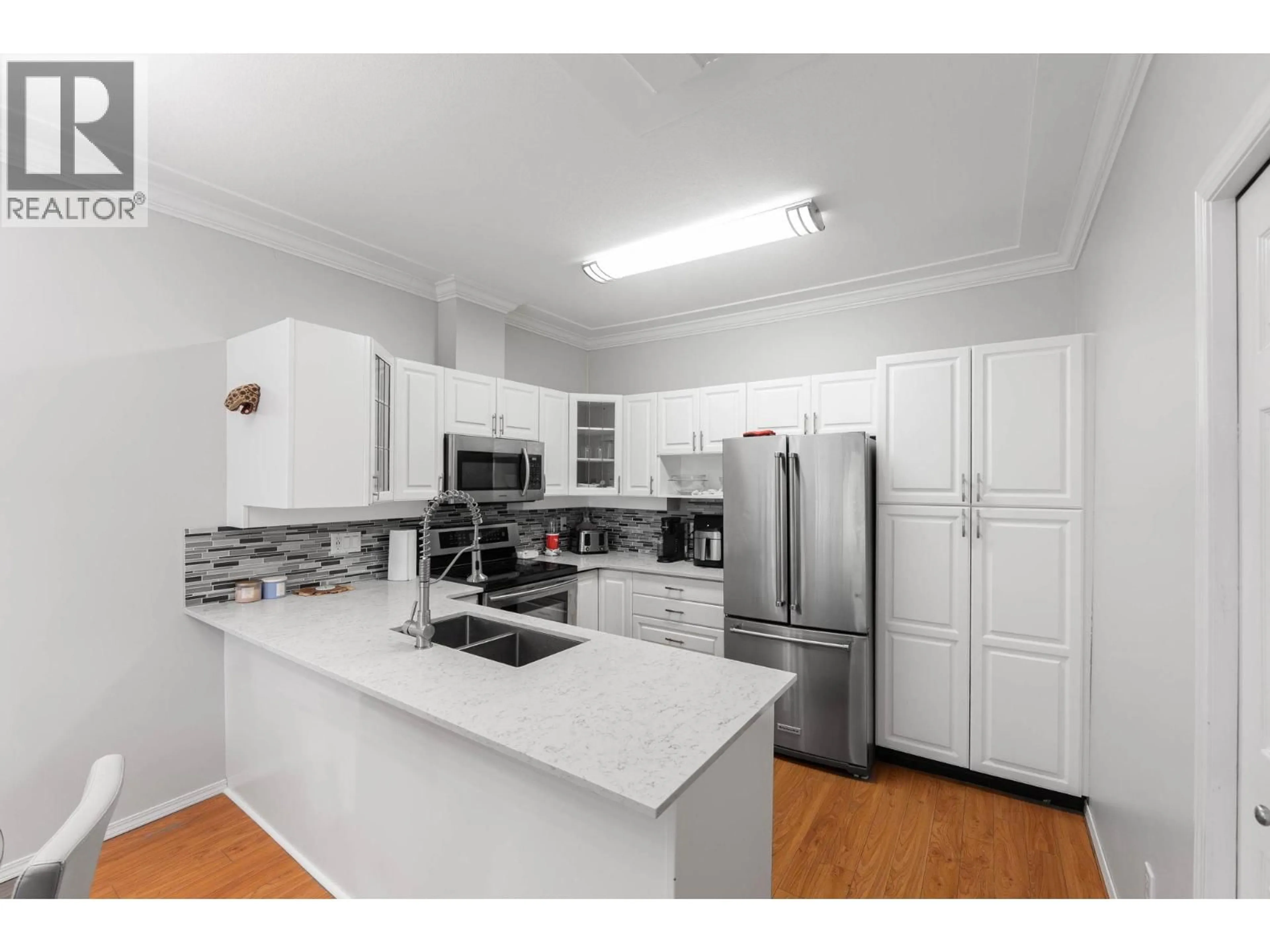 Standard kitchen, unknown for 201 - 1152 LANFRANCO ROAD, Kelowna British Columbia V1W3W5