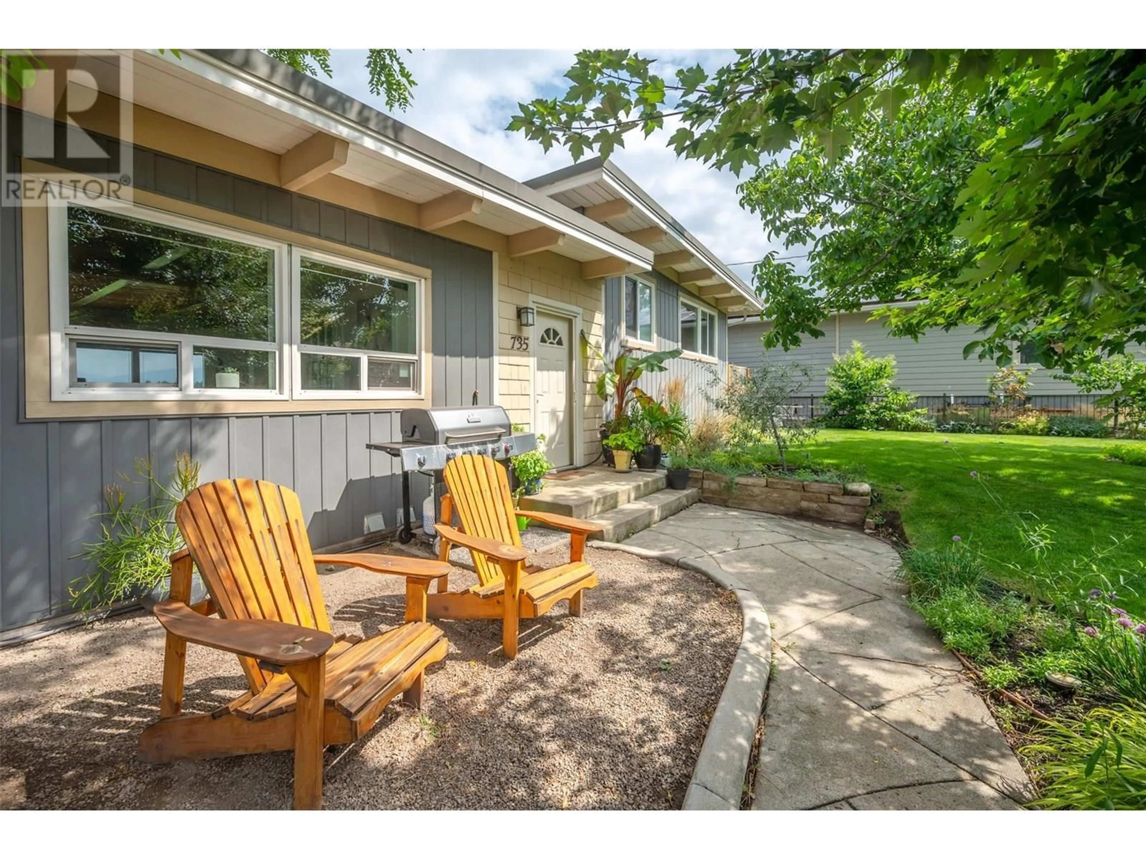 Patio, street for 735 ROSS AVENUE, Penticton British Columbia V2A3A5