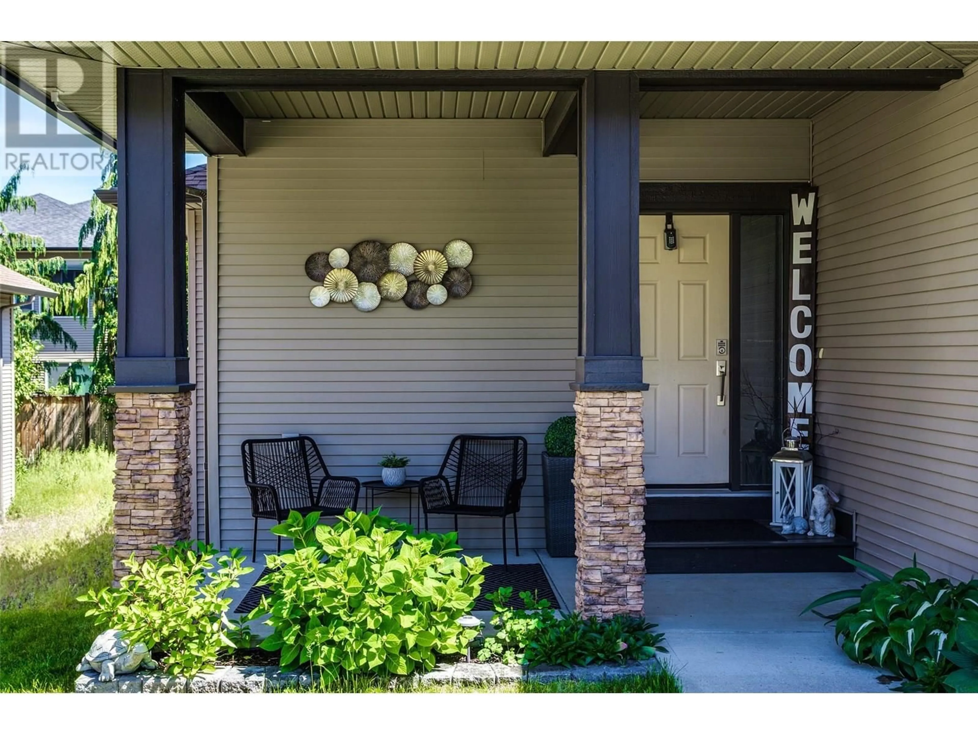 Indoor entryway for 2841 BENTLEY ROAD, West Kelowna British Columbia V4T3B2