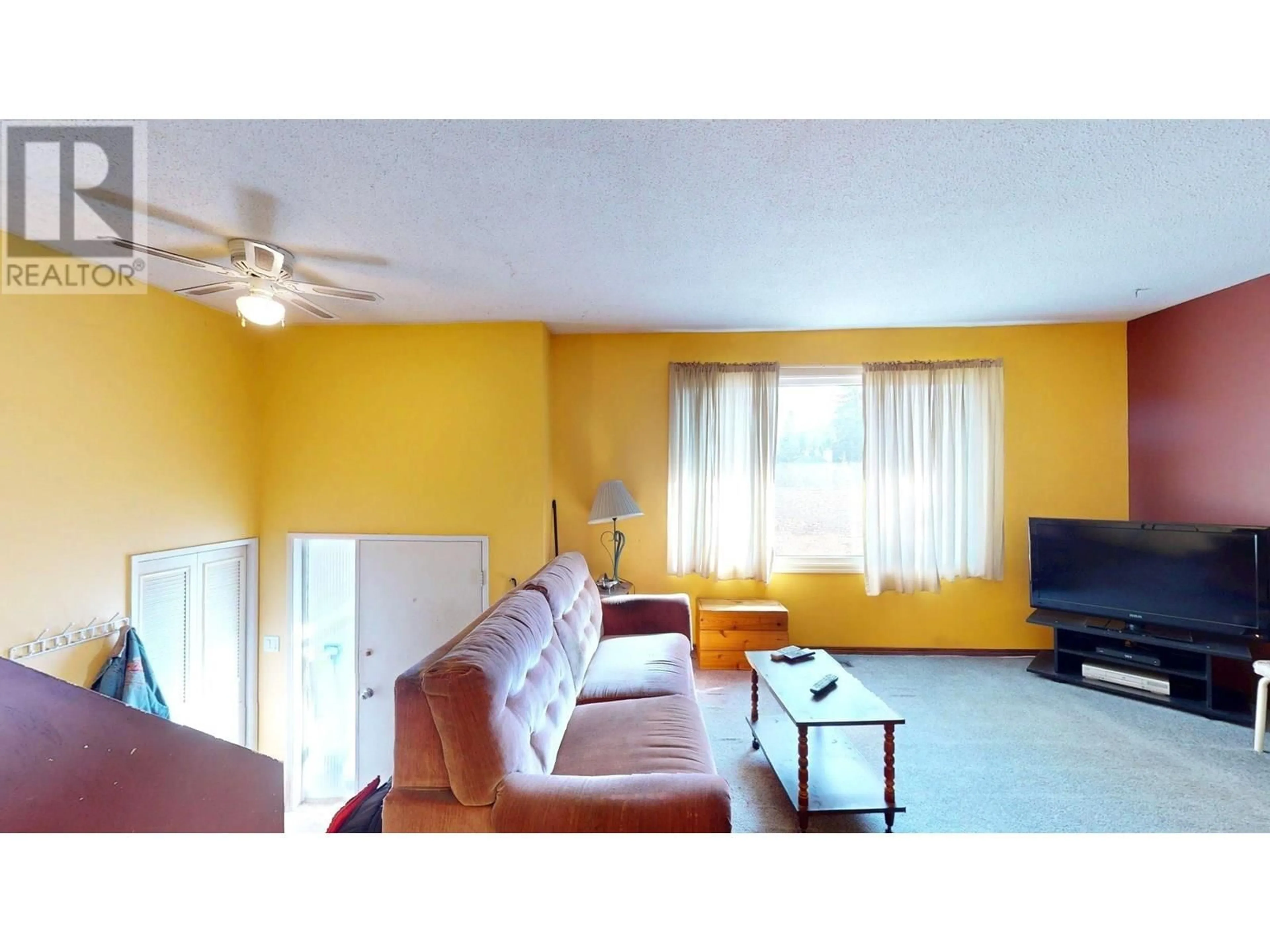 Living room with furniture, unknown for 2016 ALDER STREET, Elkford British Columbia V0B1H0