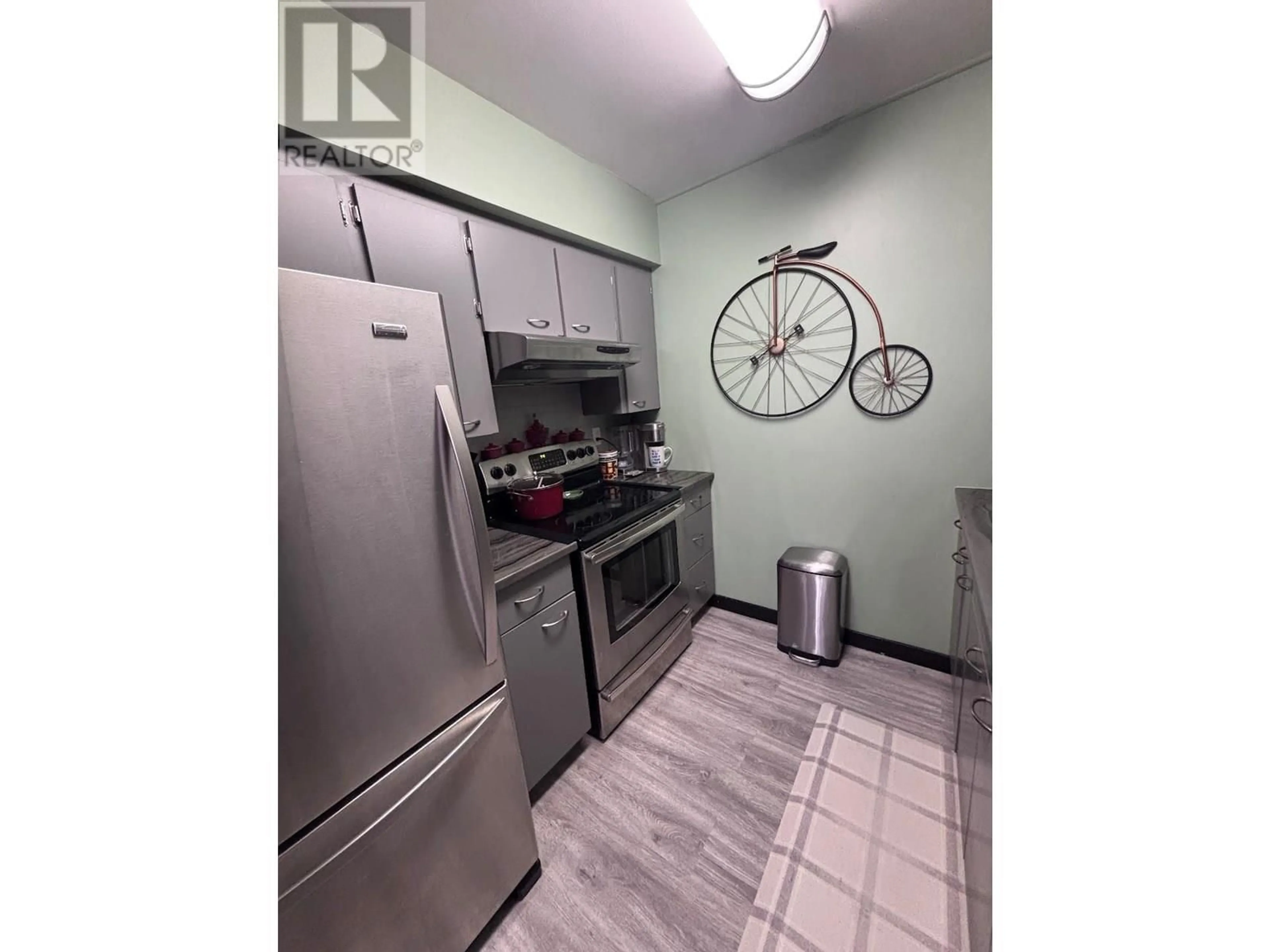 Standard kitchen, unknown for 302 - 1780 SPRINGVIEW PLACE, Kamloops British Columbia V2E1J4