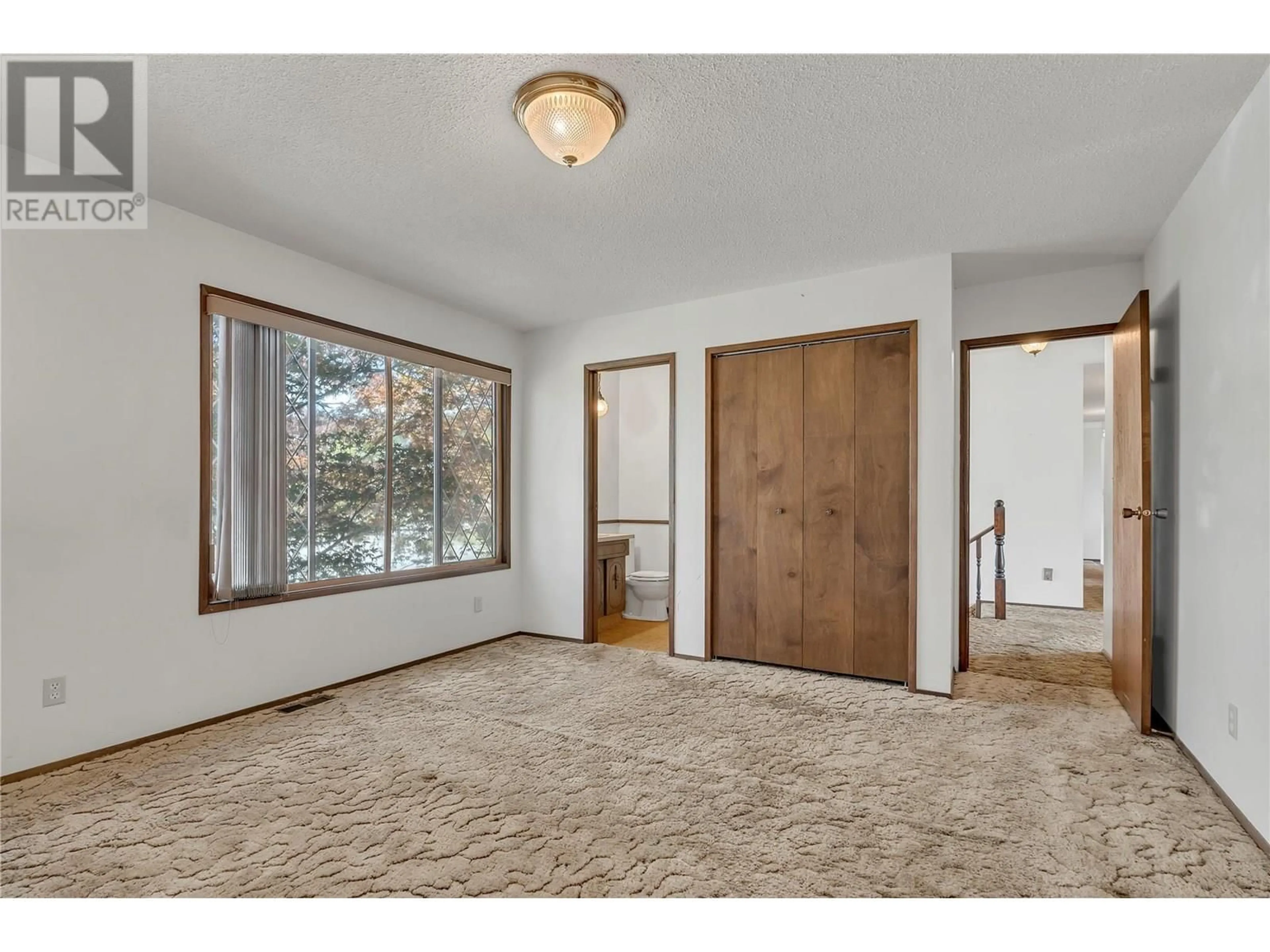 Indoor entryway for 426 BALSAM AVENUE, Penticton British Columbia V2A7V1