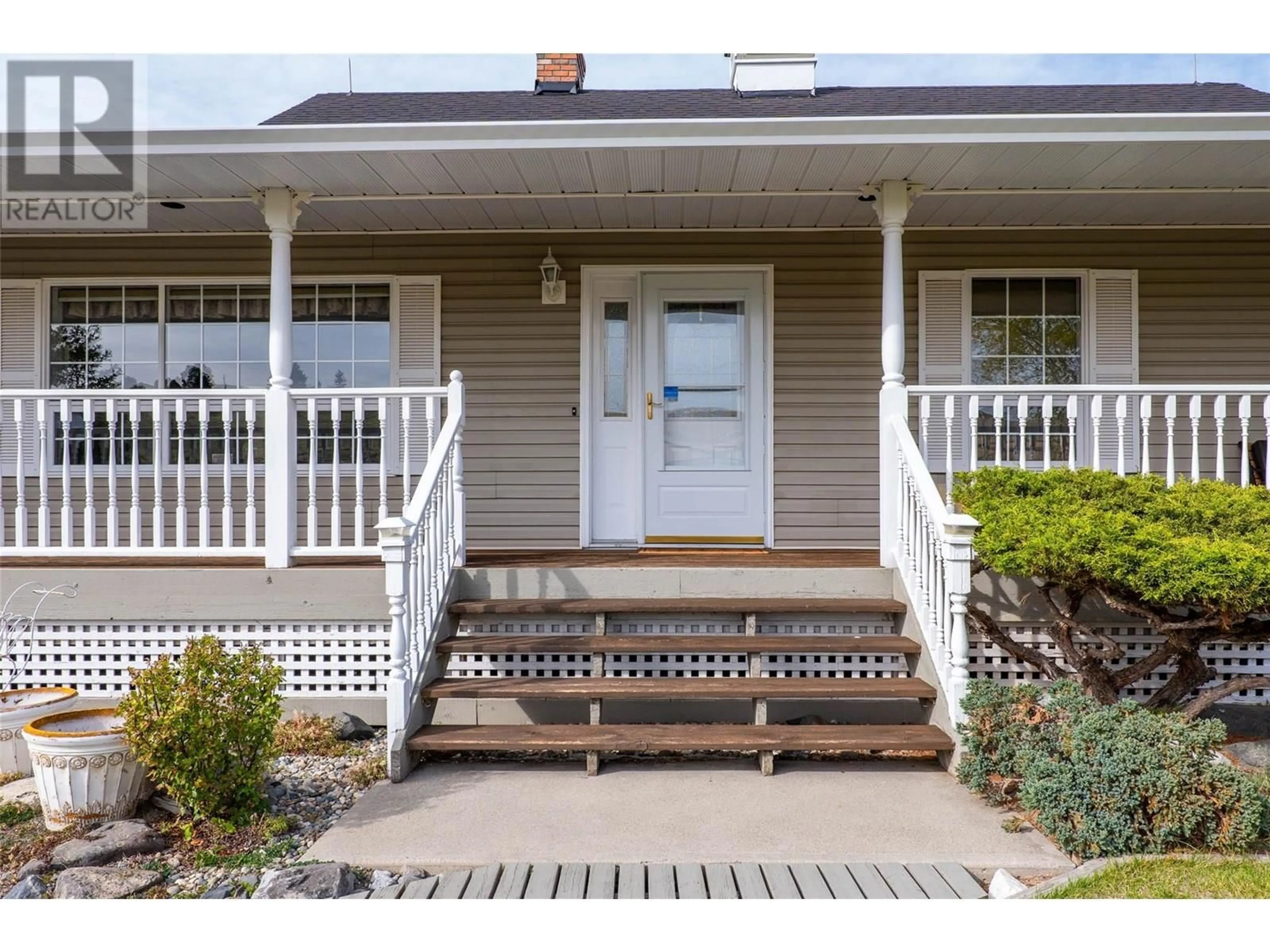 Home with vinyl exterior material, street for 3161 ROSE HILL ROAD, Kamloops British Columbia V0E2A0
