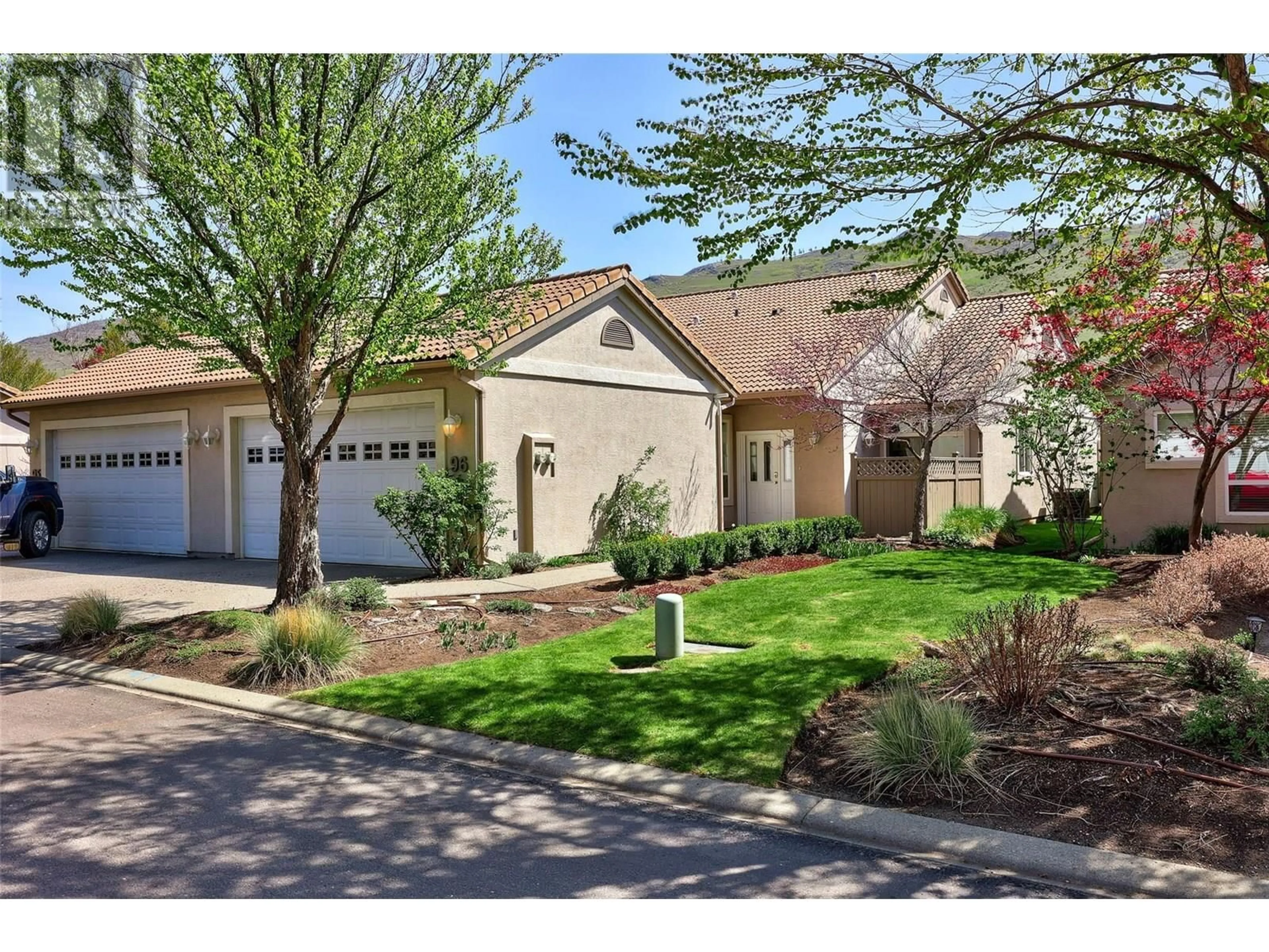Home with vinyl exterior material, street for 96 - 650 HARRINGTON ROAD, Kamloops British Columbia V2B6T7