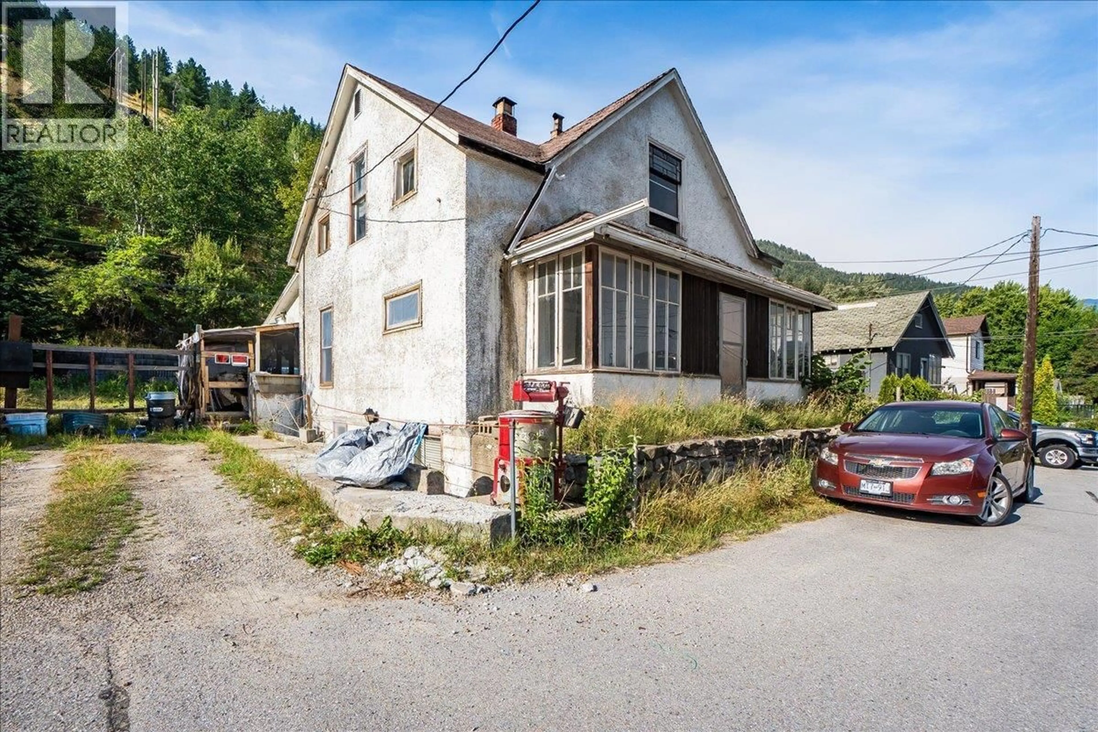 Unknown for 1990 DANIEL STREET, Trail British Columbia V1R4G9