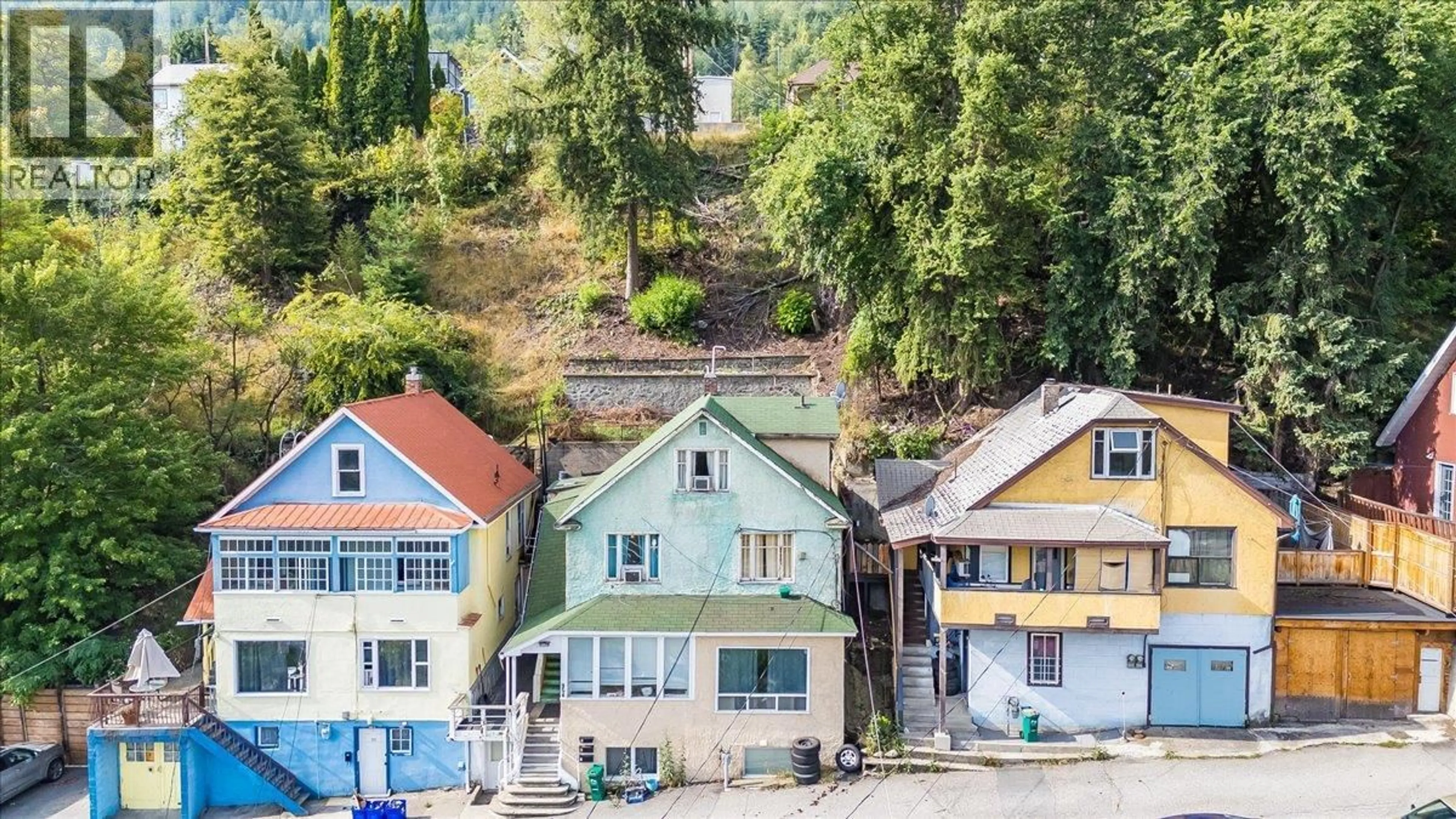 A pic from outside/outdoor area/front of a property/back of a property/a pic from drone, city buildings view from balcony for 954 GLOVER ROAD, Trail British Columbia V1R3J9