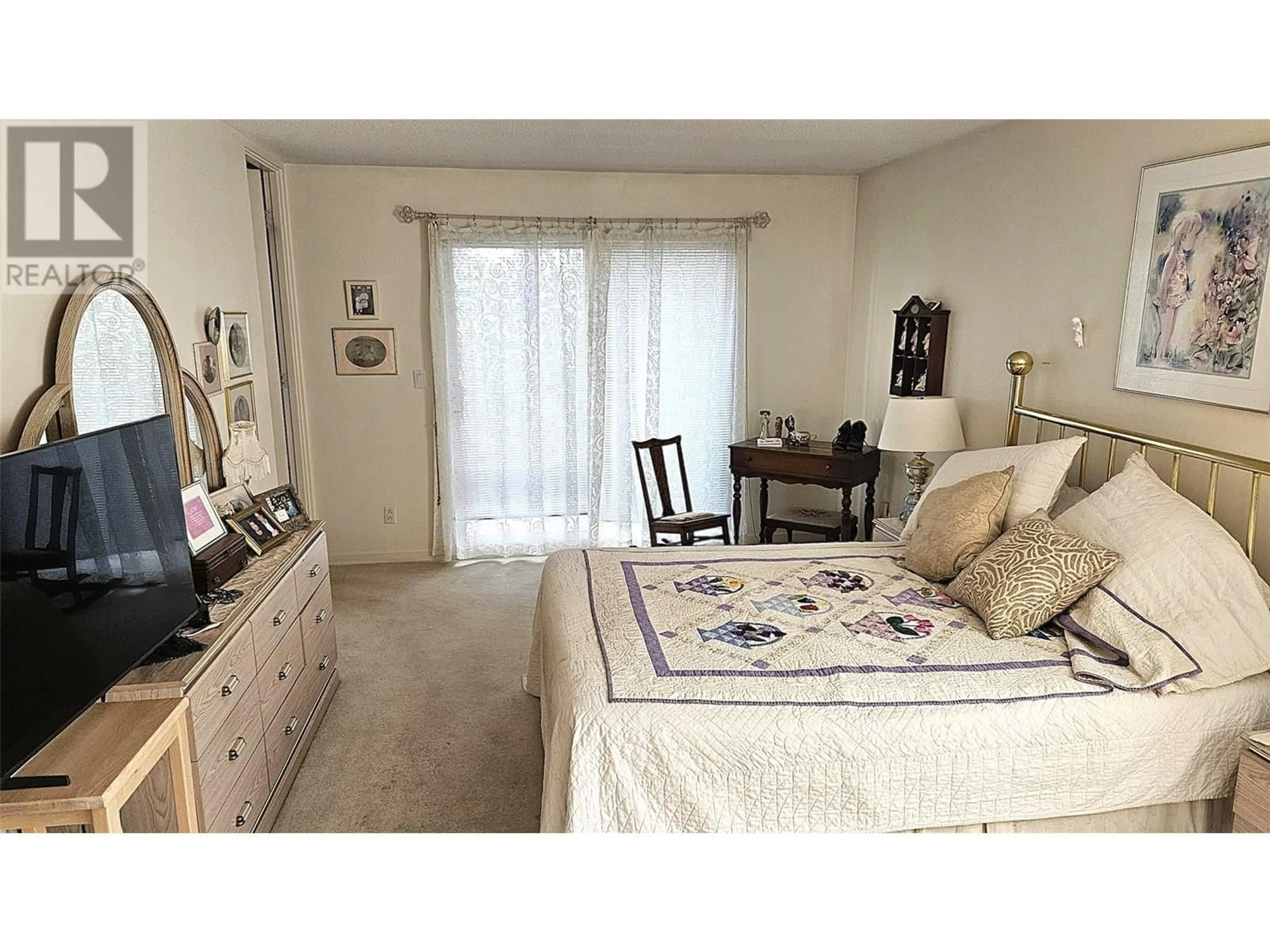 A pic of a room for 112 MONMOUTH DRIVE, Kamloops British Columbia V2E1L8