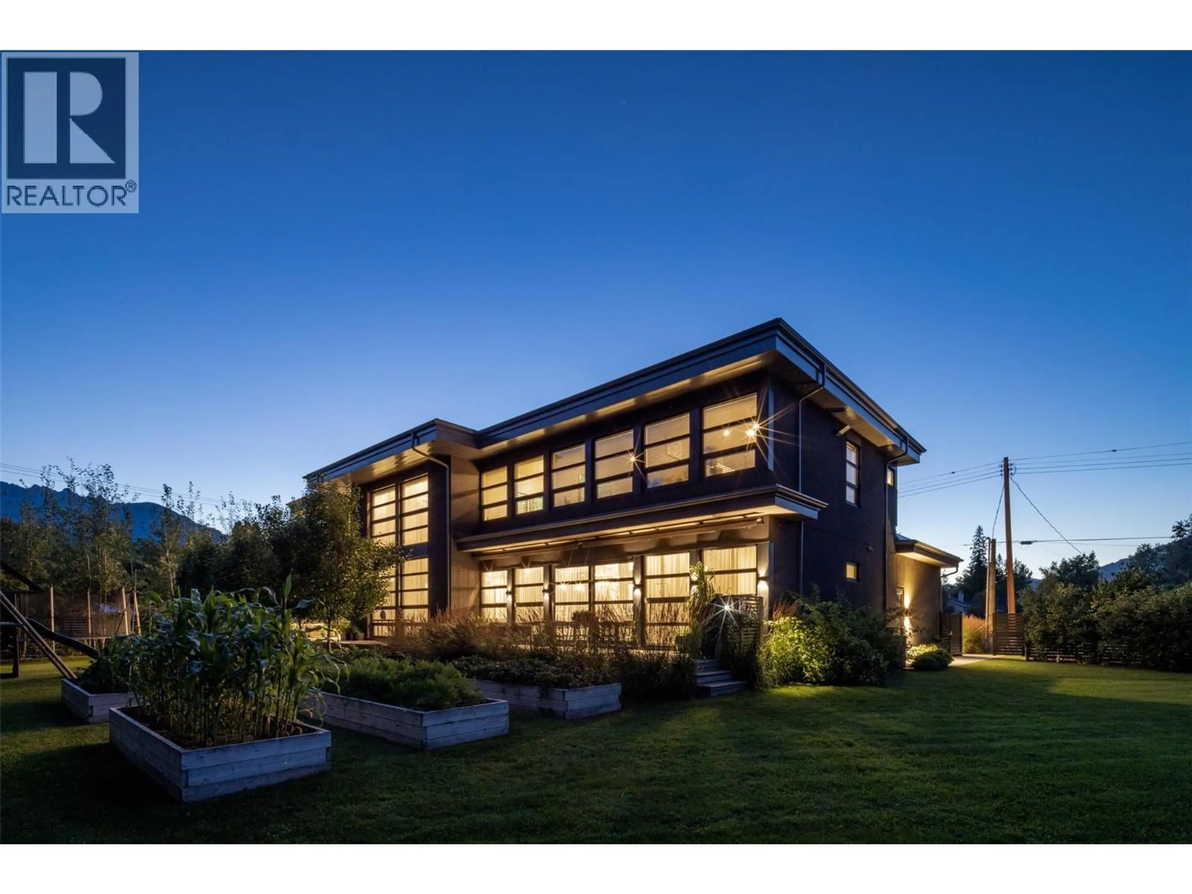 Home with brick exterior material, building for 702 7TH STREET, Golden British Columbia V0A1H0