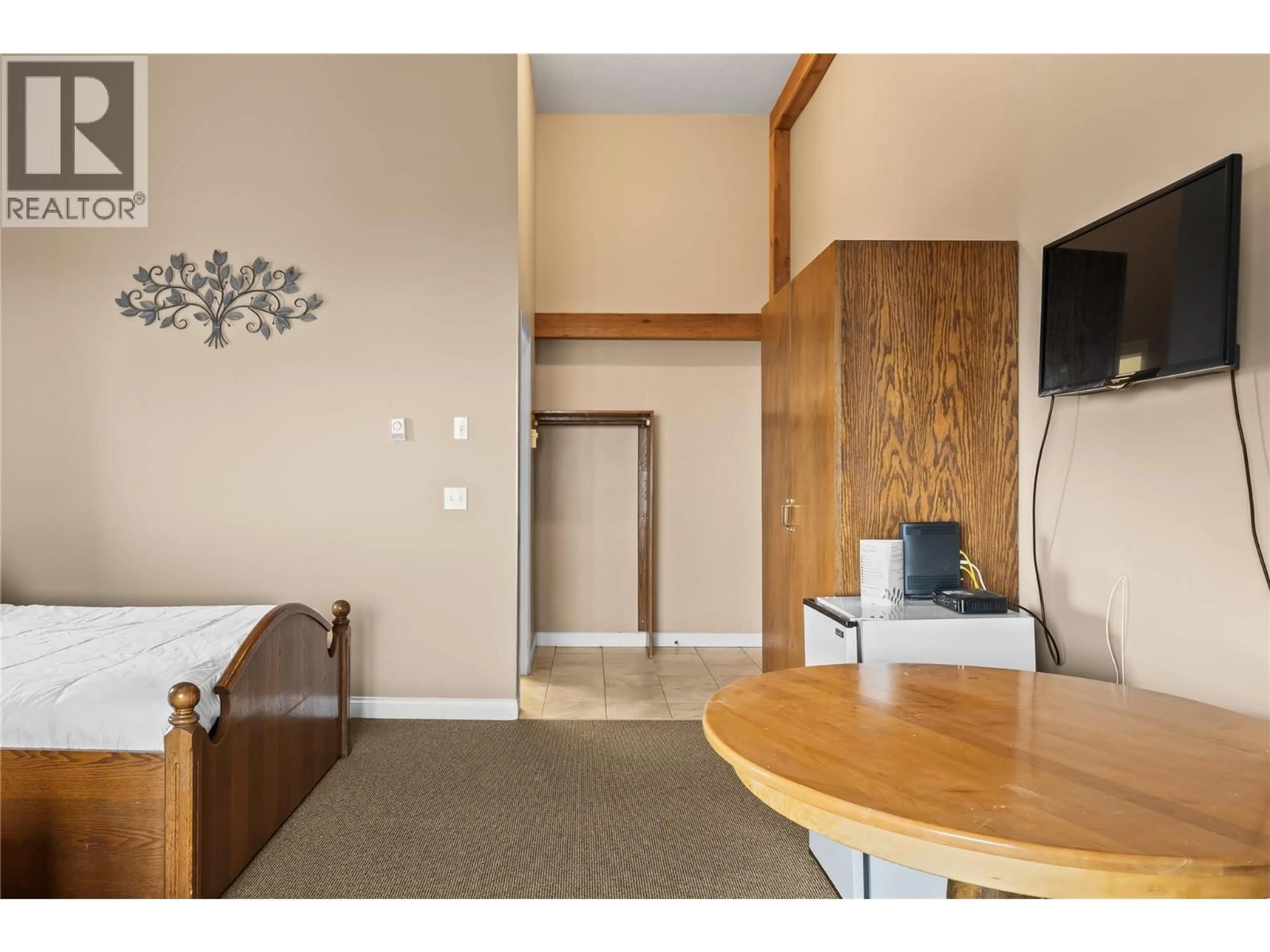 A pic of a room for 202 - 5275 BIG WHITE ROAD, Big White British Columbia V1P1P4
