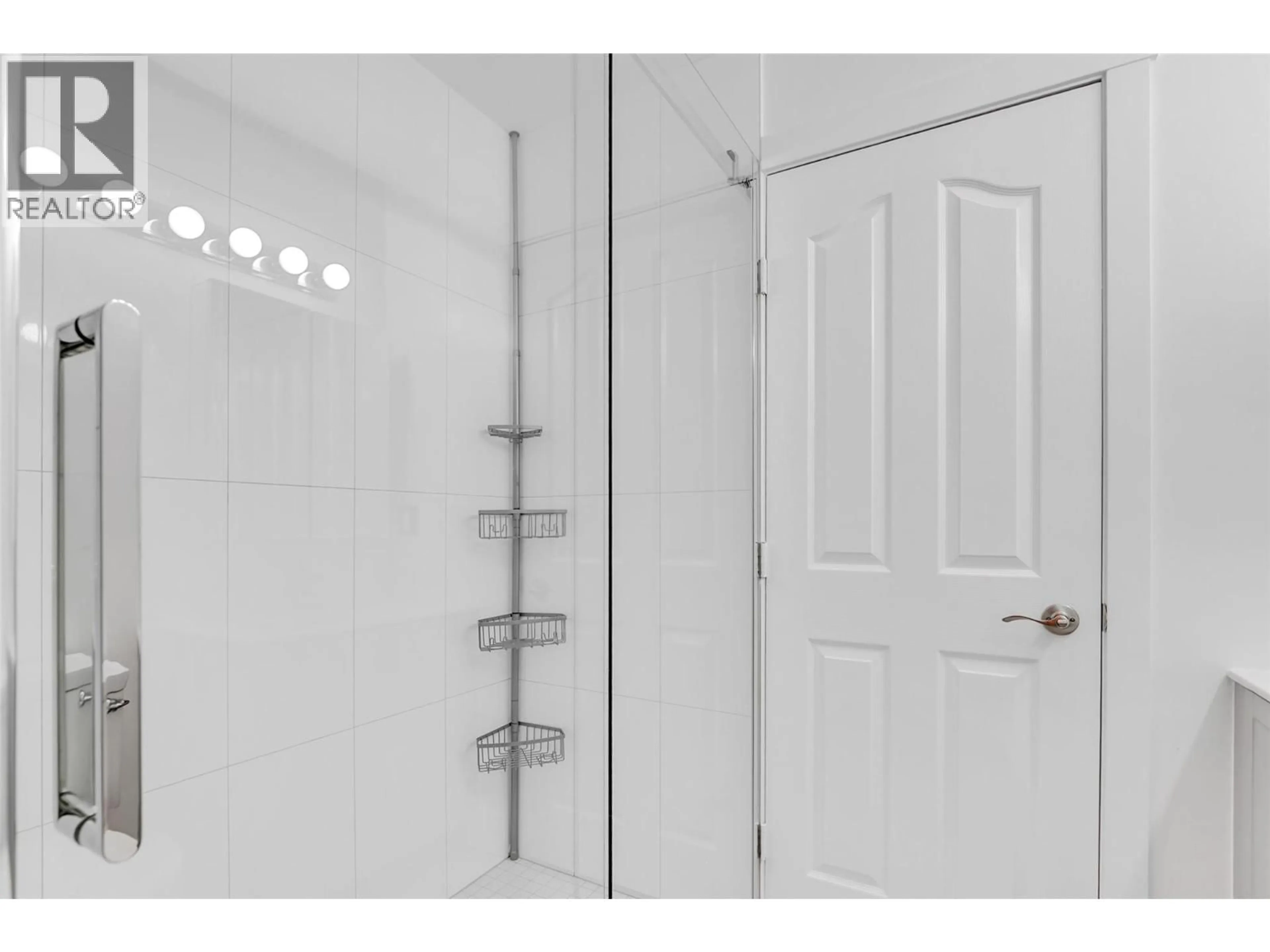 Storage room or clothes room or walk-in closet for 206 - 983 BERNARD AVENUE, Kelowna British Columbia V1Y6P7