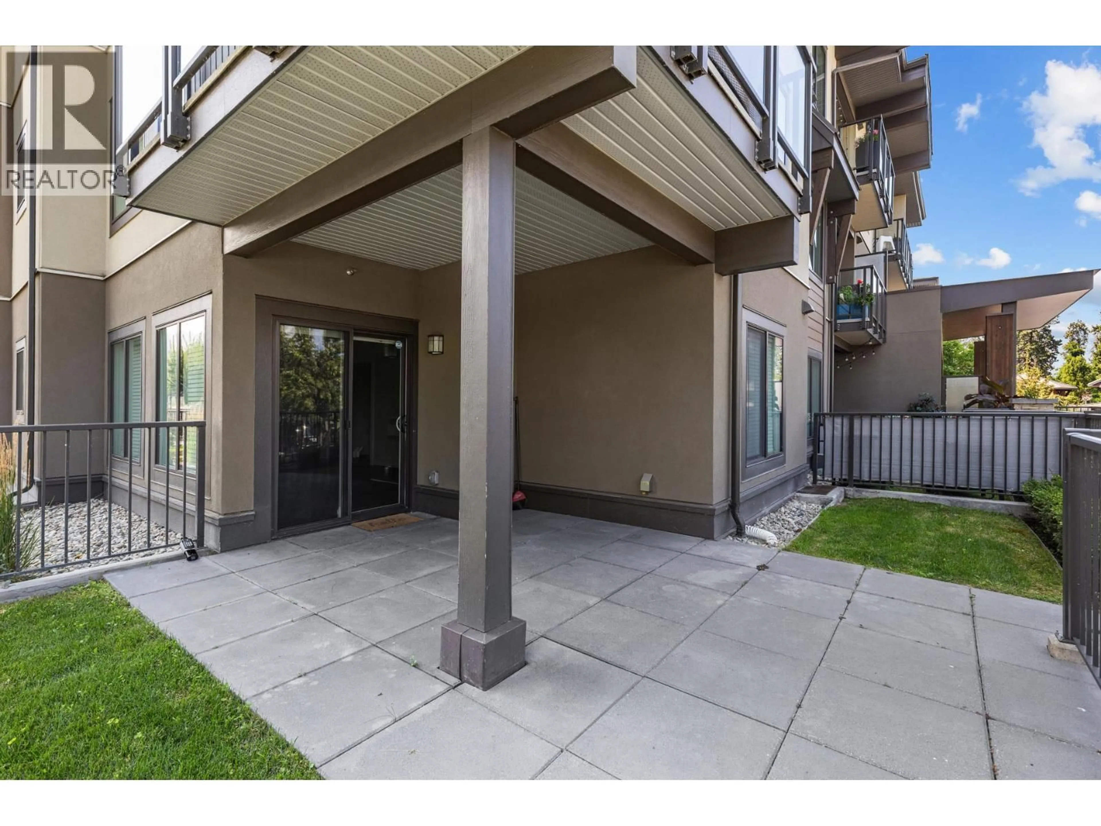 Patio, street for 115 - 4380 LAKESHORE ROAD, Kelowna British Columbia V1W5N3