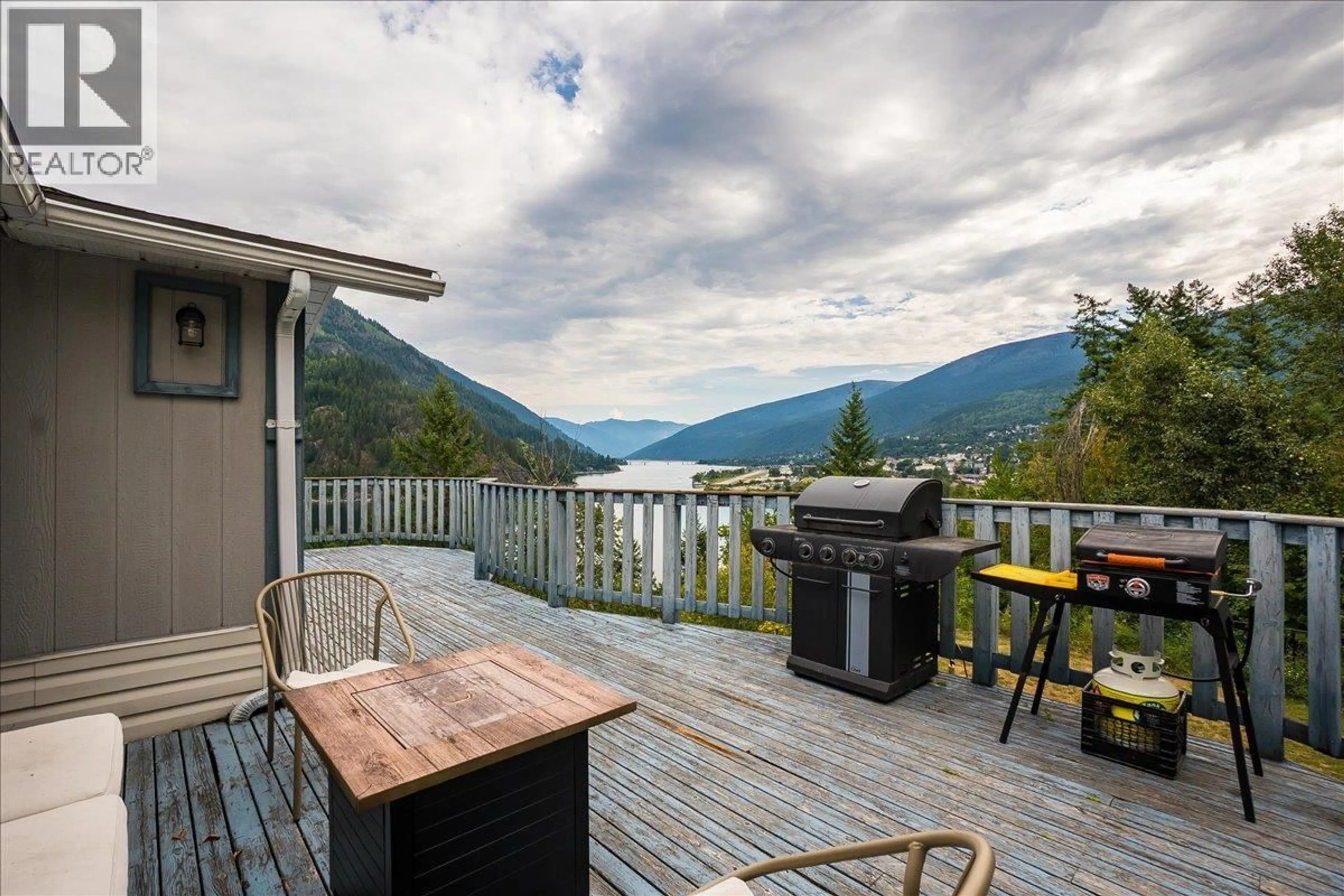 Patio, water/lake/river/ocean view for 1402 GRANITE ROAD, Nelson British Columbia V1L5T6