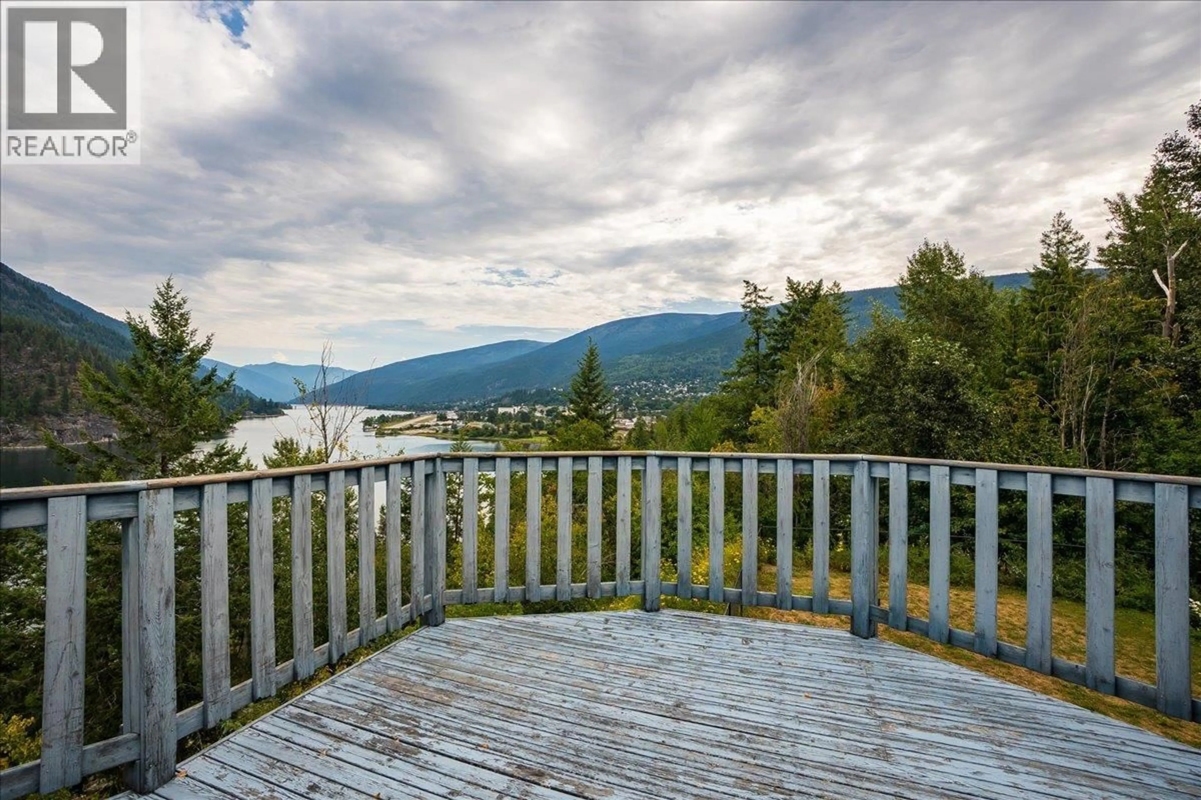 Patio, water/lake/river/ocean view for 1402 GRANITE ROAD, Nelson British Columbia V1L5T6