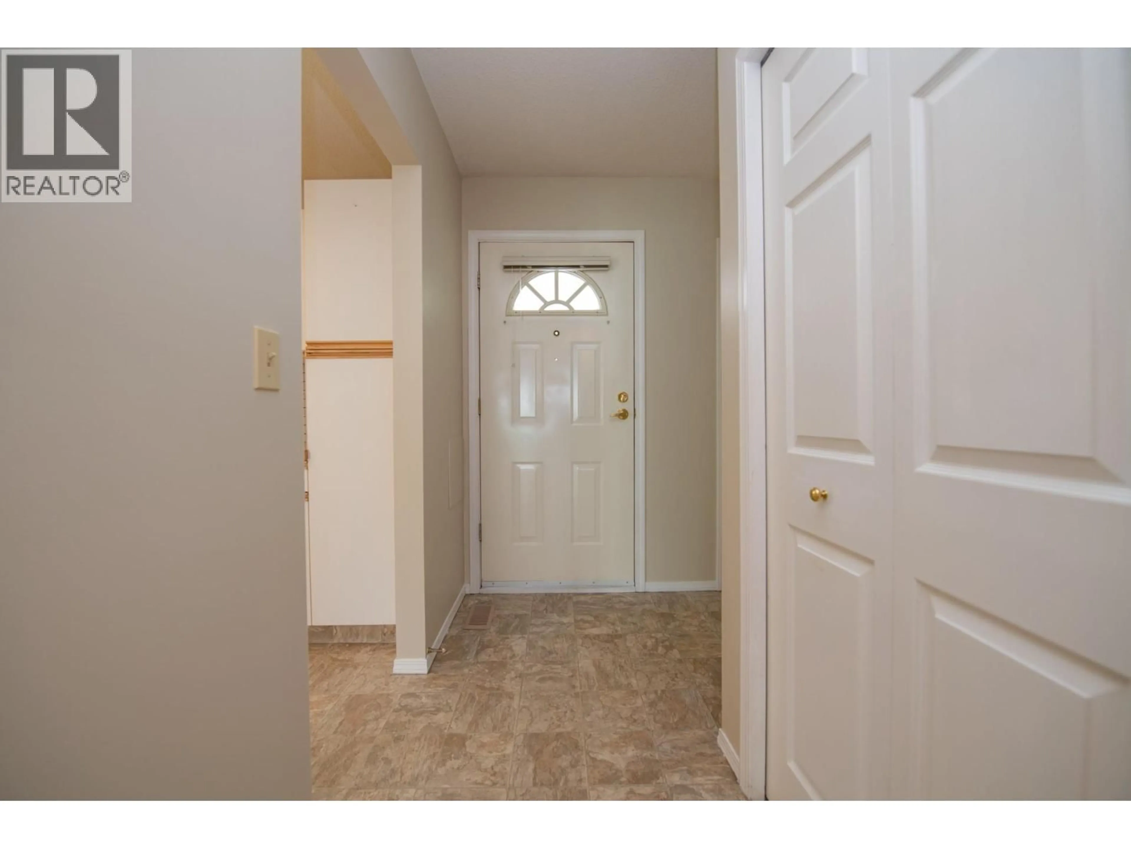 Indoor entryway for 2180 FLETCHER AVENUE, Armstrong British Columbia V0E1B1