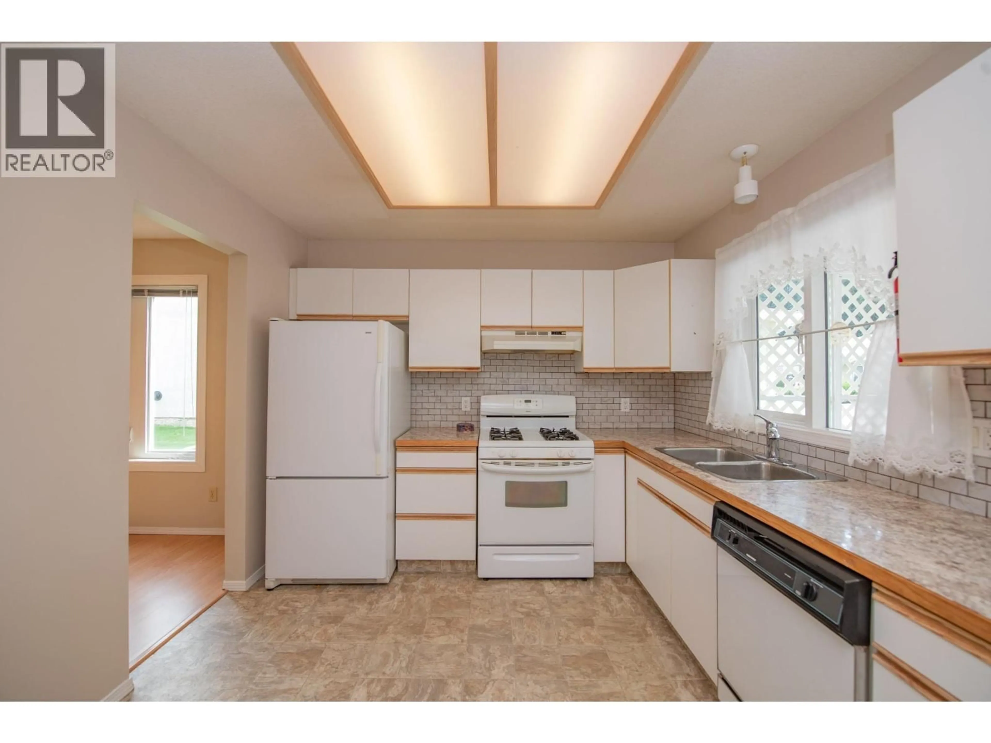 Standard kitchen, unknown for 2180 FLETCHER AVENUE, Armstrong British Columbia V0E1B1