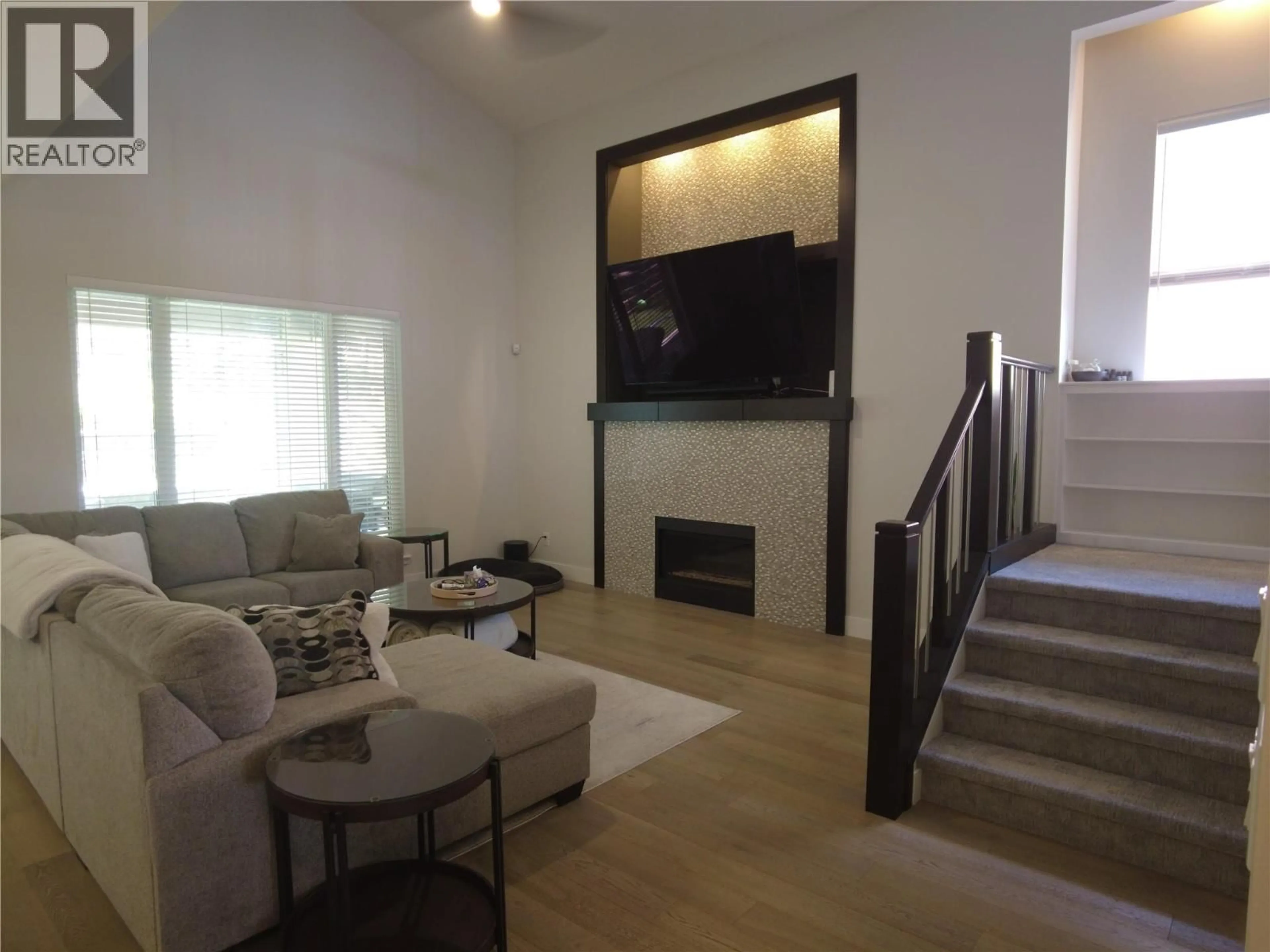 Living room with furniture, unknown for 13130 SHORELINE DRIVE, Lake Country British Columbia V4V2T2