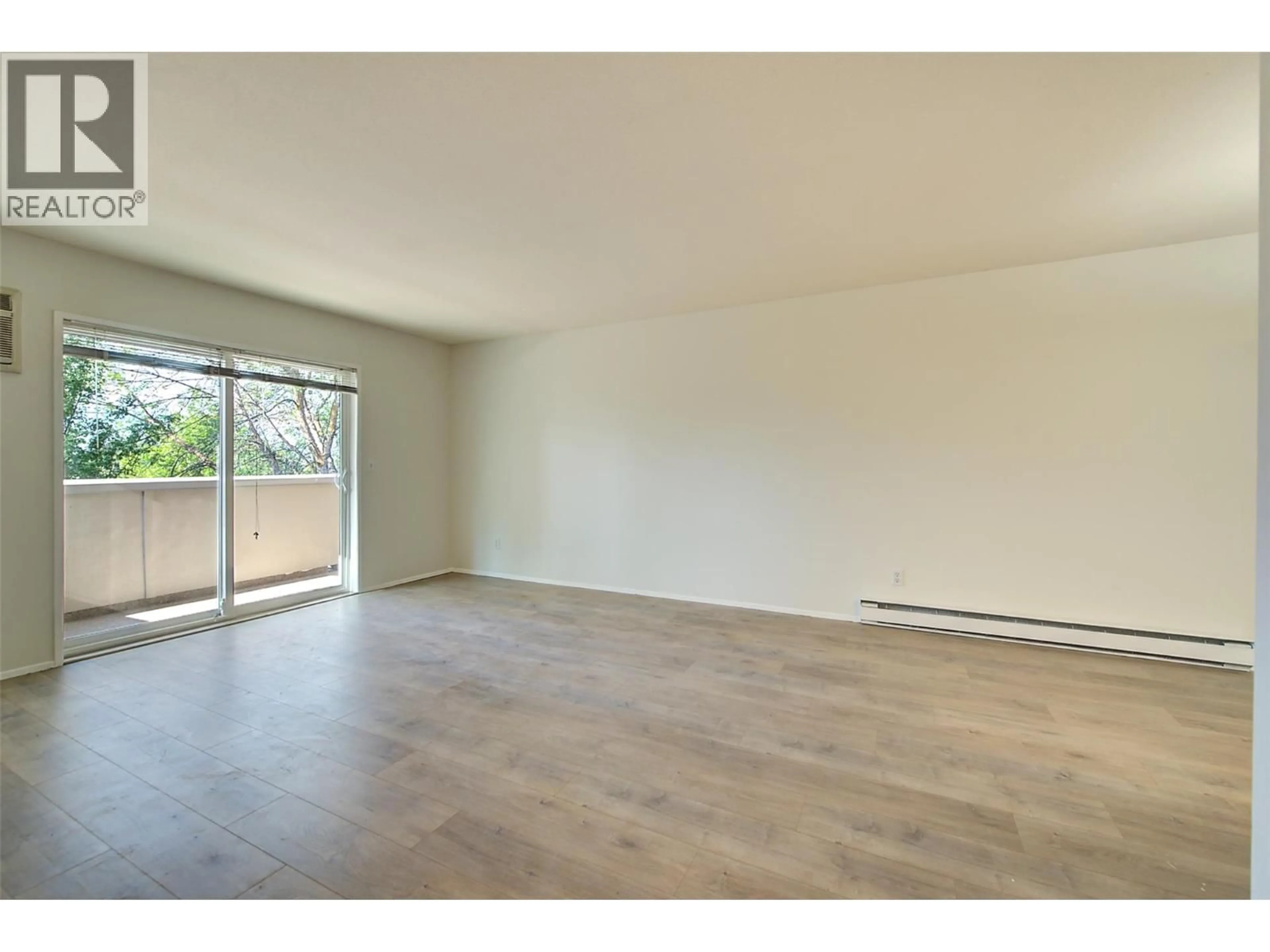 A pic of a room for 407 - 3180 DE MONTREUIL COURT, Kelowna British Columbia V1W3W4