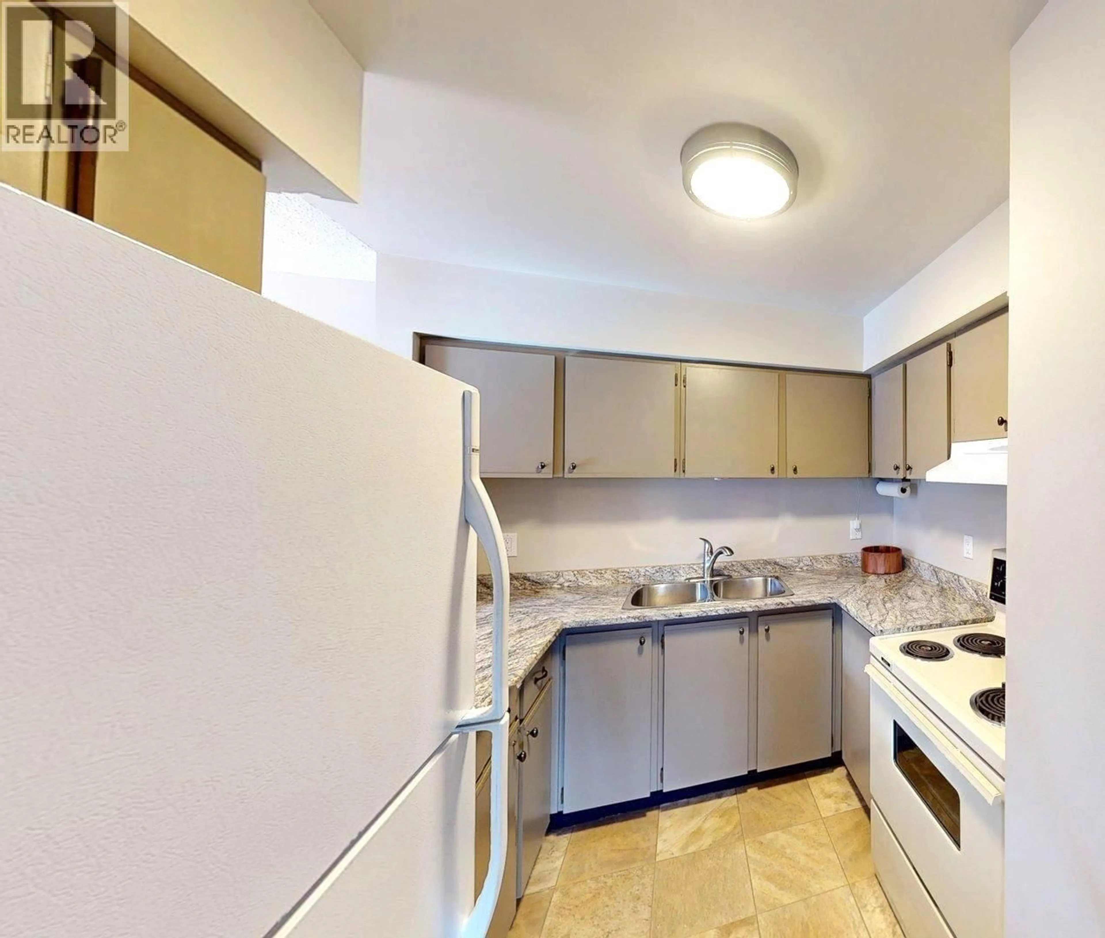 Standard kitchen, unknown for 311 - 93 DEERBORNE DRIVE, Elkford British Columbia V0B1H0