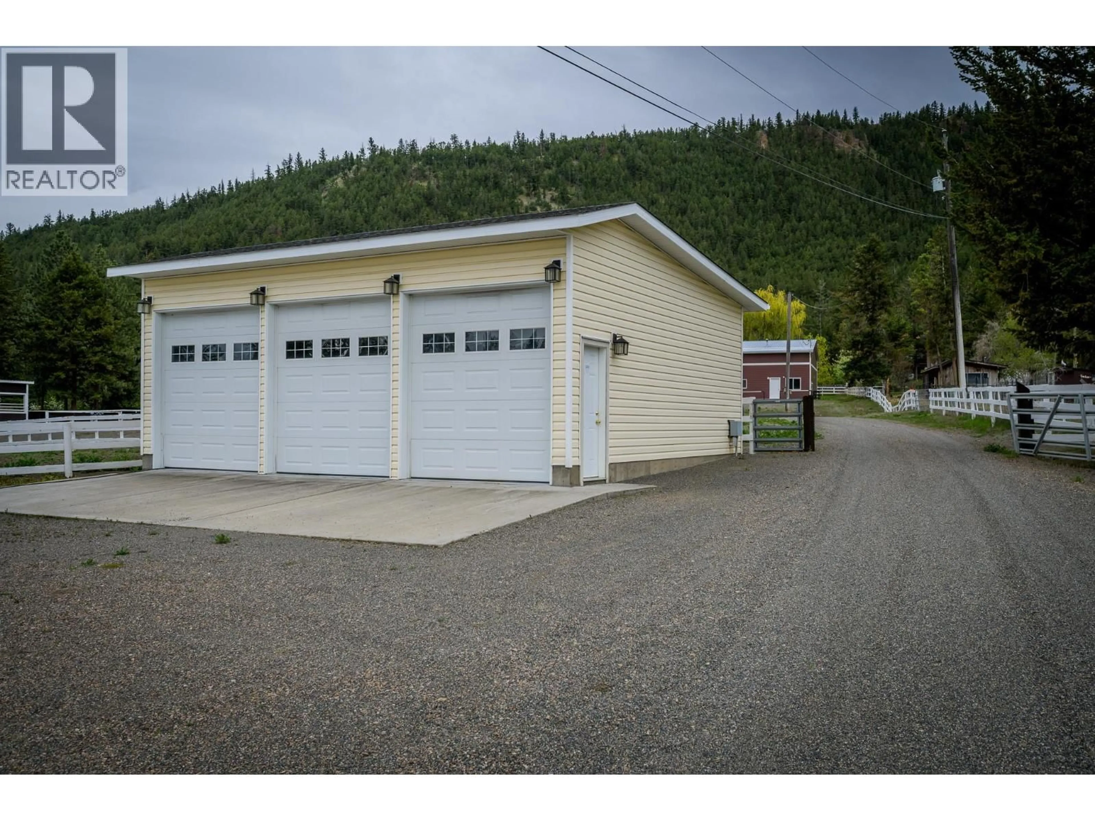 Indoor garage for 9180 BARNHARTVALE ROAD, Kamloops British Columbia V2C6W1