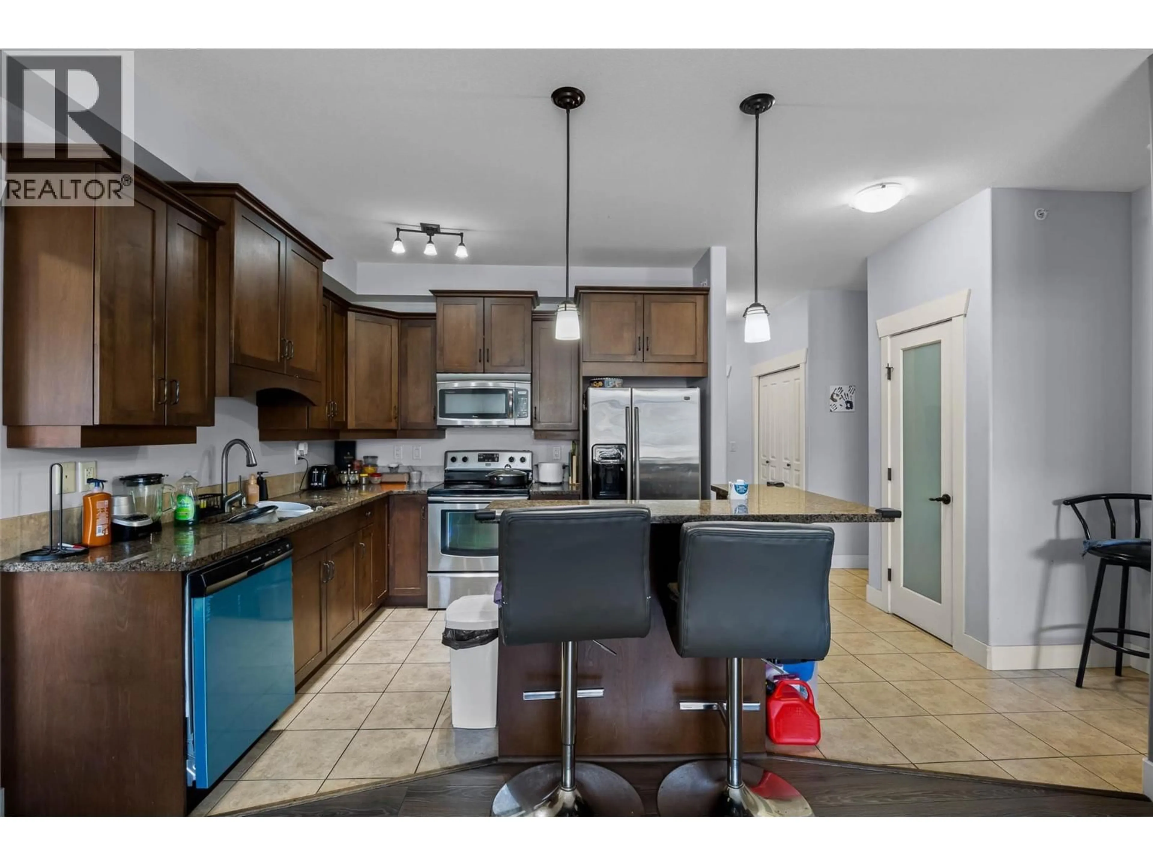 Open concept kitchen, unknown for 412 - 795 MCGILL ROAD, Kamloops British Columbia V2C0B9