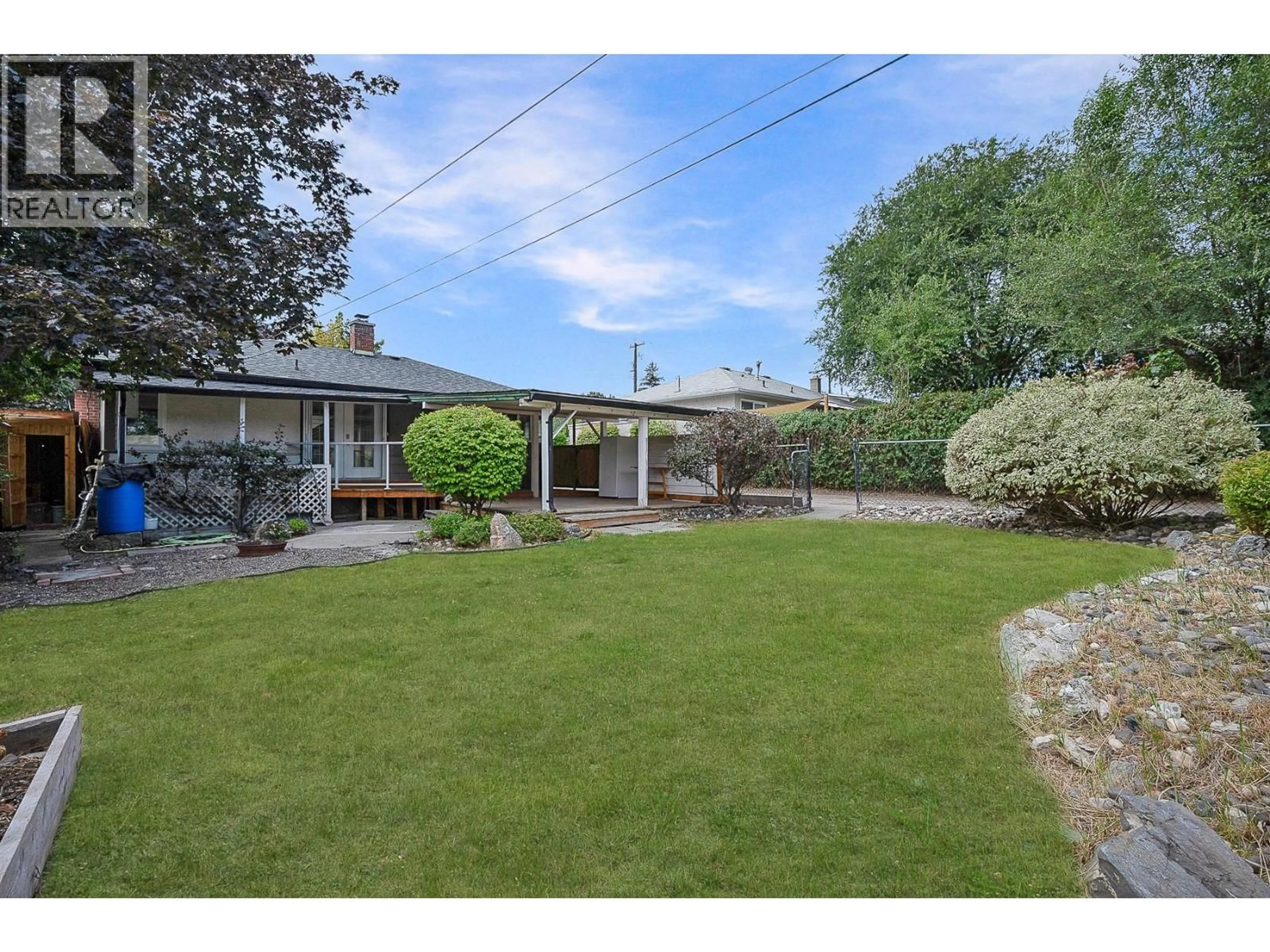 A pic from outside/outdoor area/front of a property/back of a property/a pic from drone, street for 2703 15 STREET, Vernon British Columbia V1T3V5