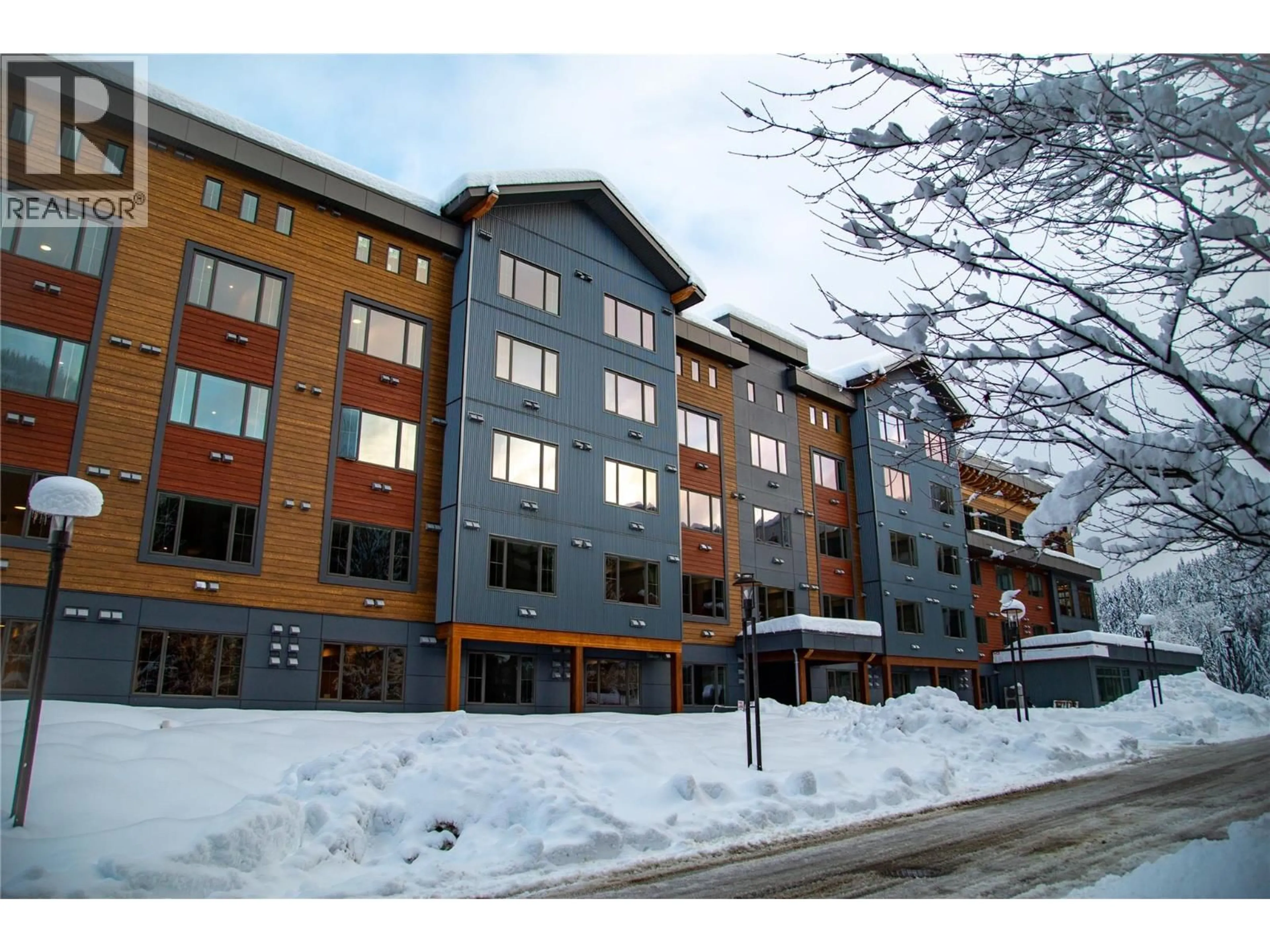Blurry image for 111 - 4280 RED MOUNTAIN ROAD, Rossland British Columbia V0G1Y0