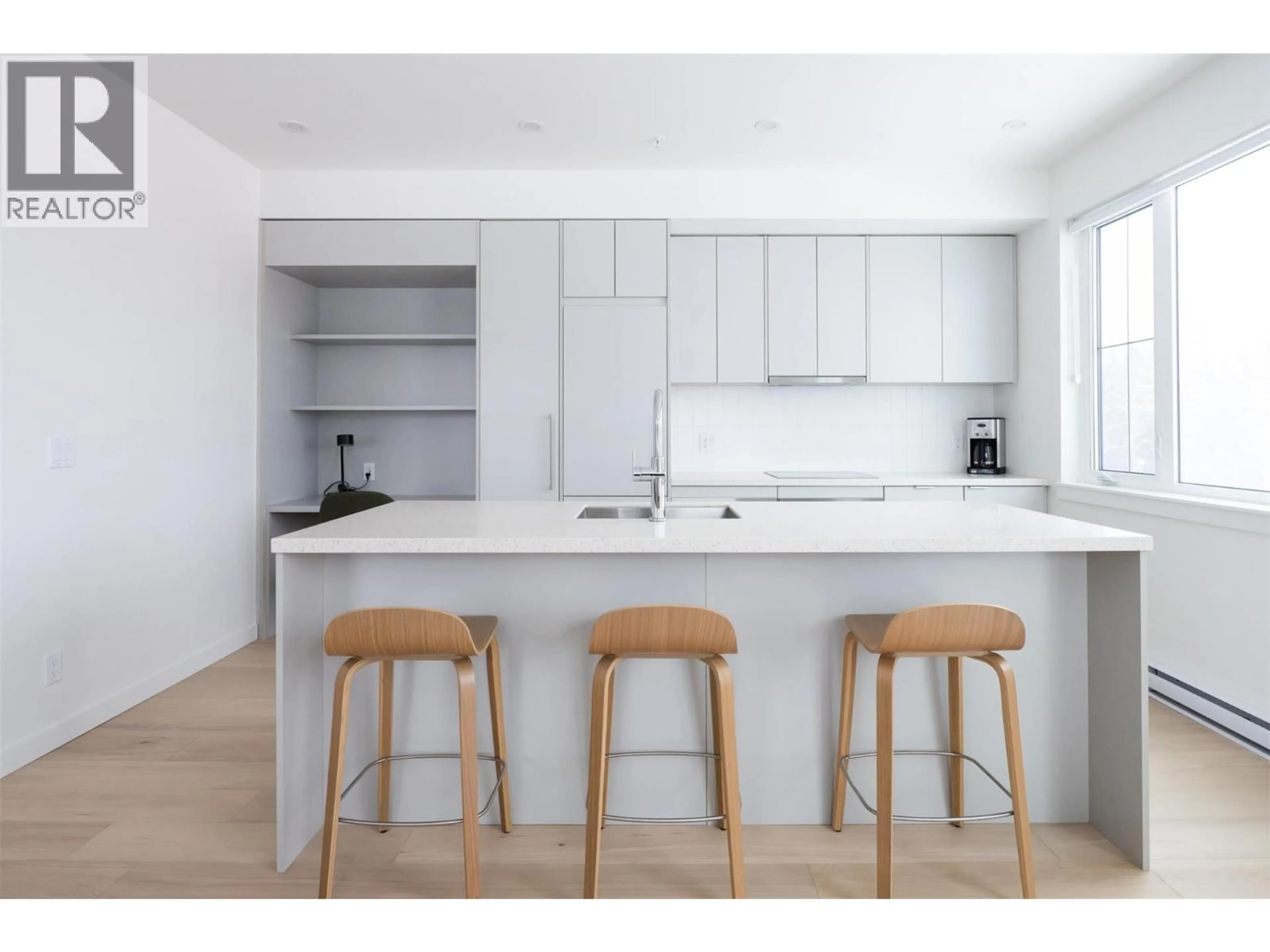 Contemporary kitchen, unknown for 111 - 4280 RED MOUNTAIN ROAD, Rossland British Columbia V0G1Y0