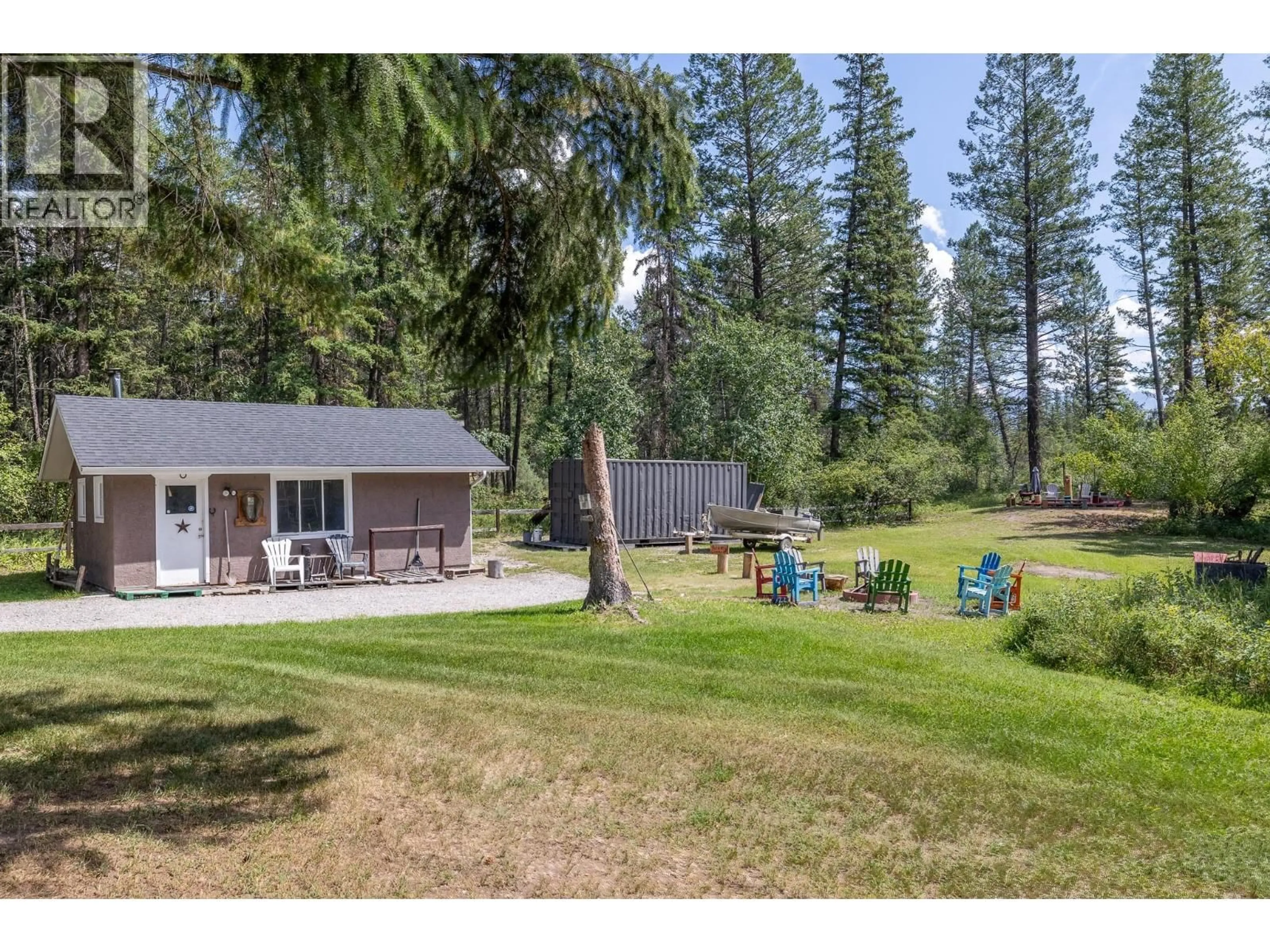 A pic from outside/outdoor area/front of a property/back of a property/a pic from drone, unknown for 4814 LAKE ROAD, Windermere British Columbia V0B2L2