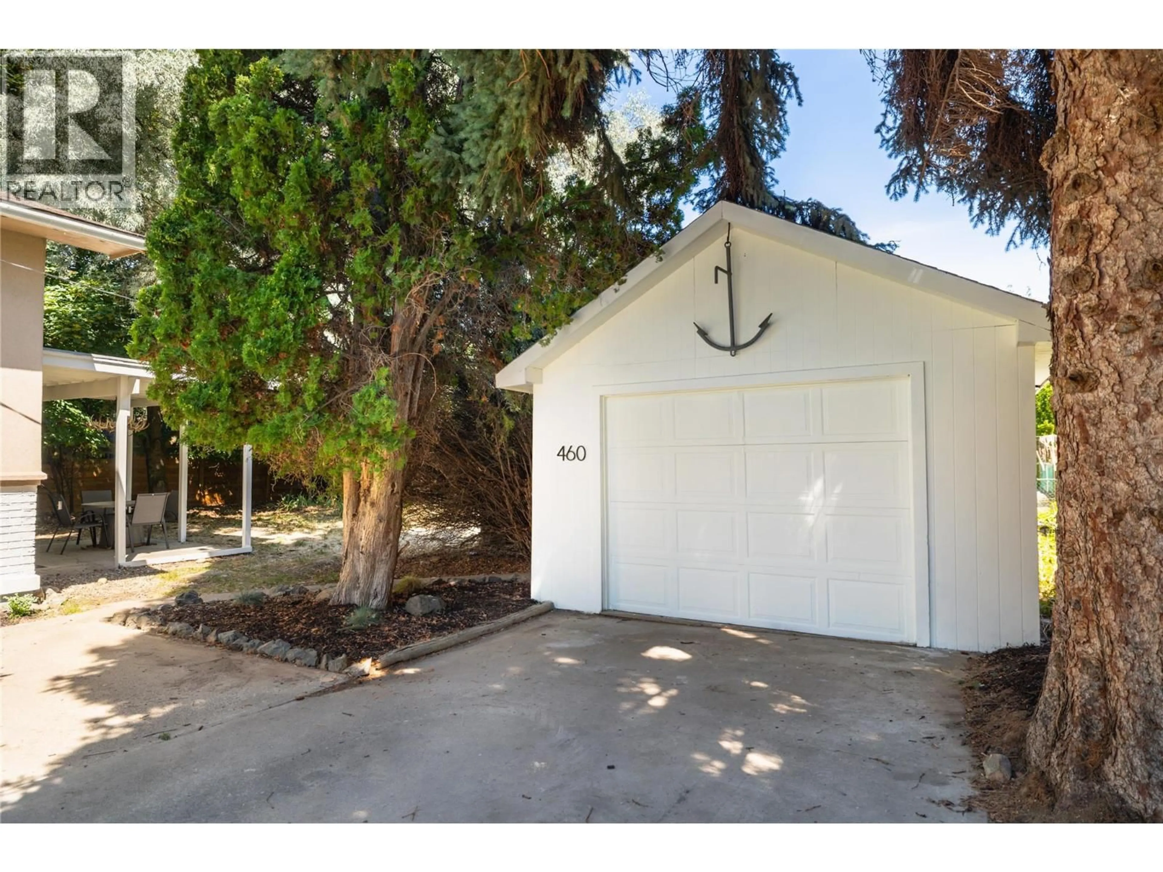 Indoor garage for 460 ELDORADO ROAD, Kelowna British Columbia V1W1G8