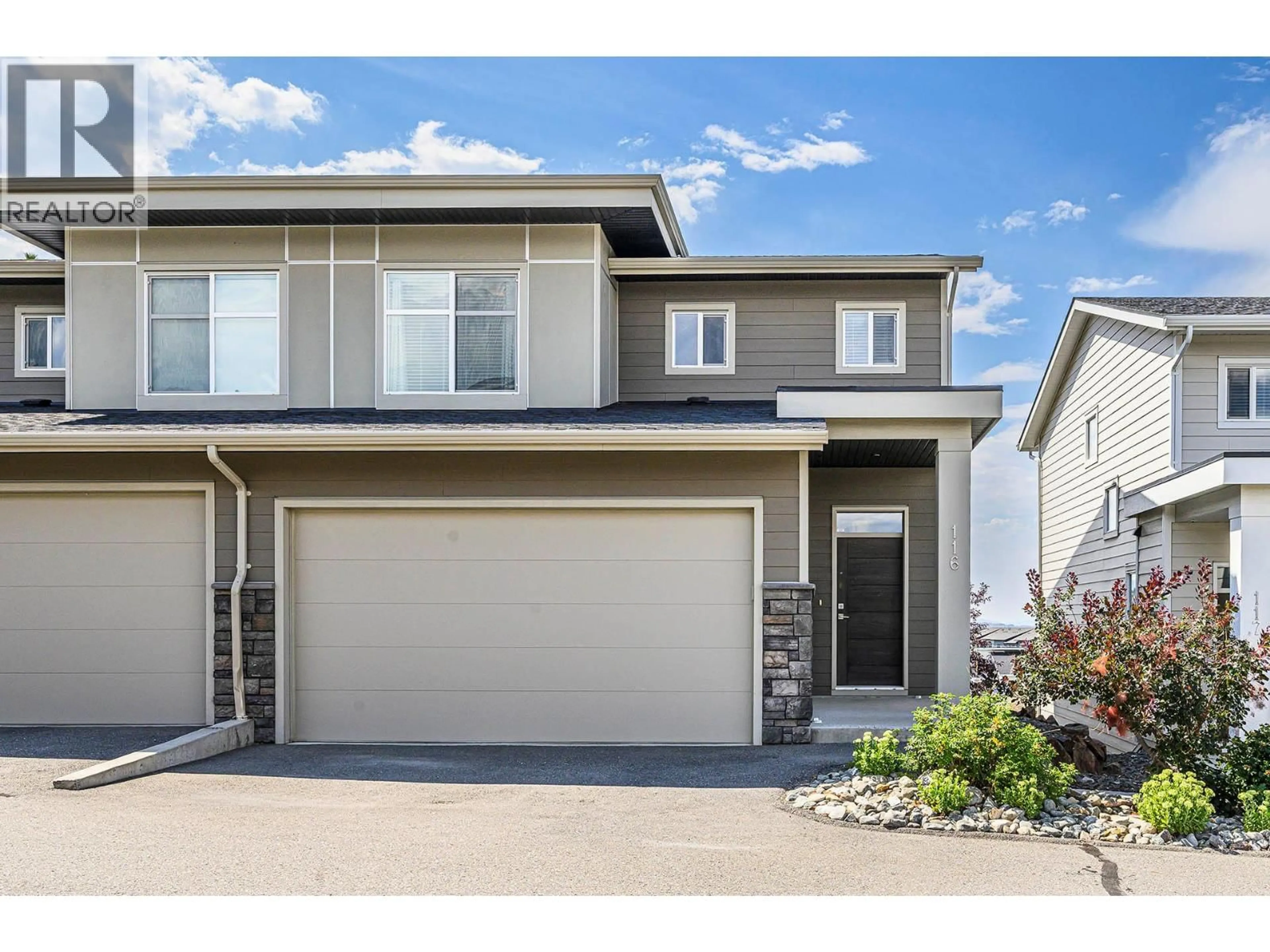 Home with vinyl exterior material, street for 116 - 1993 QU'APPELLE BOULEVARD, Kamloops British Columbia V2E0C2