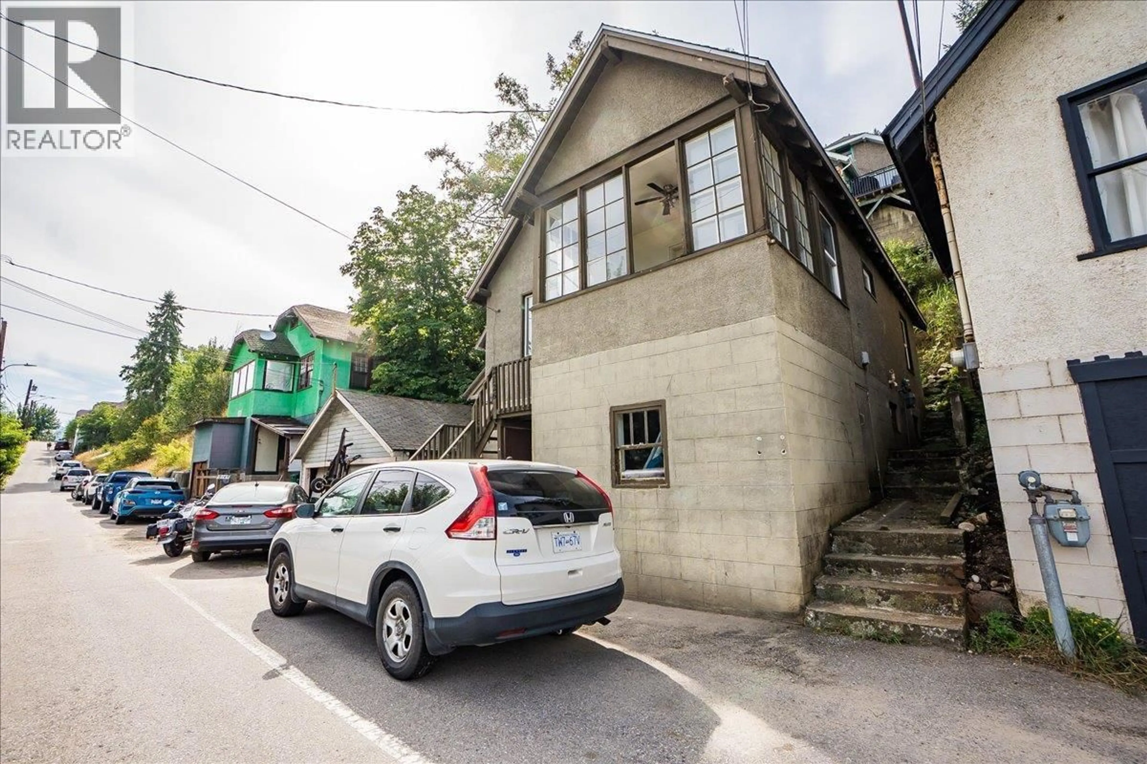 Parking for 2126 TOPPING STREET, Trail British Columbia V1R4G5