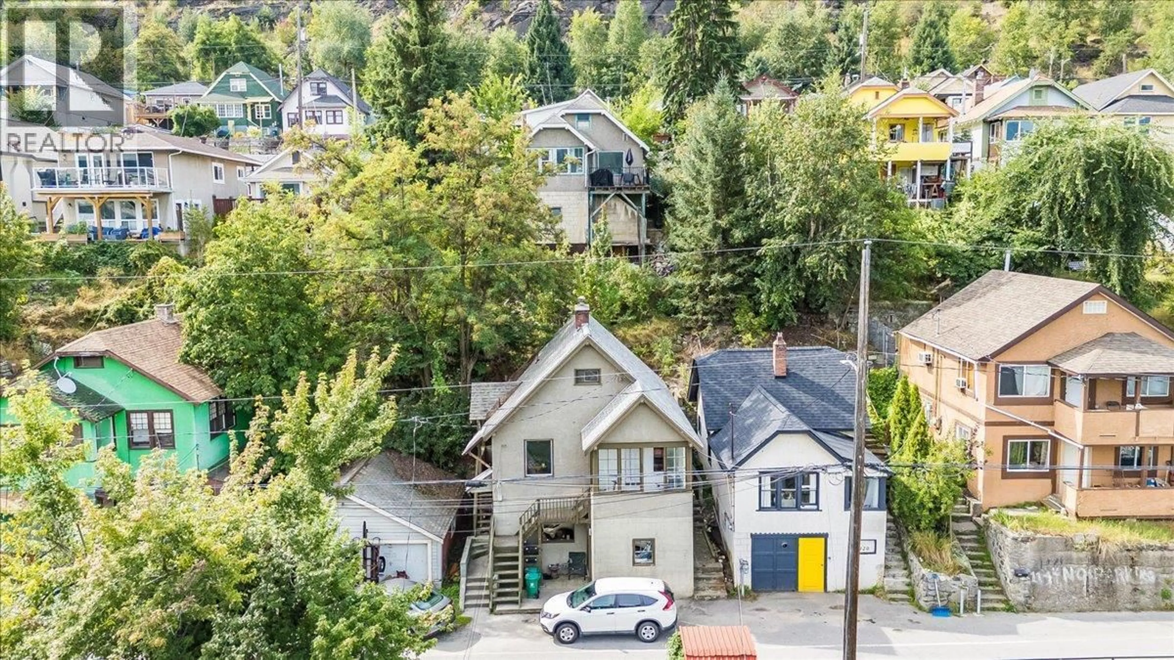 A pic from outside/outdoor area/front of a property/back of a property/a pic from drone, street for 2126 TOPPING STREET, Trail British Columbia V1R4G5