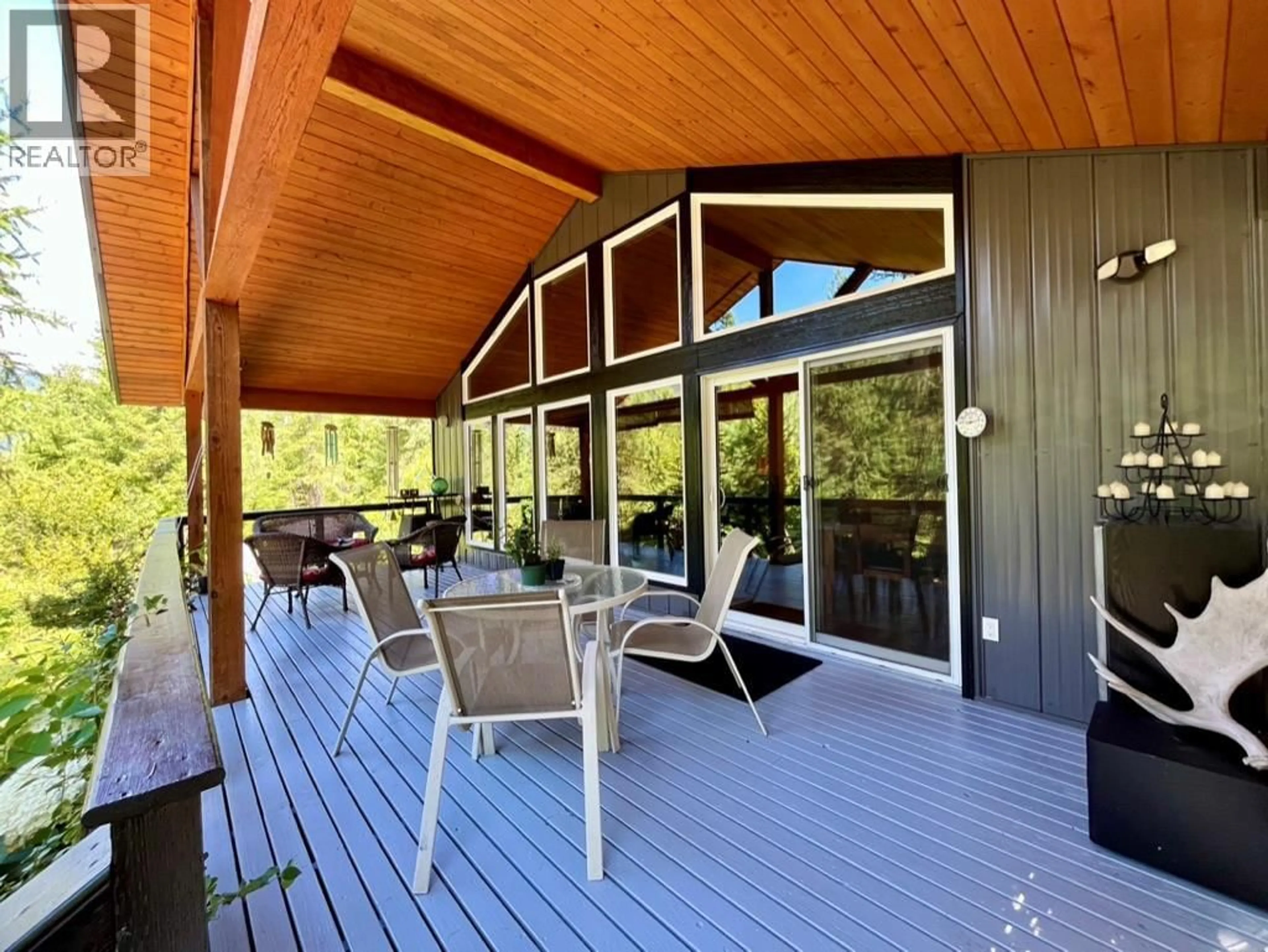 Patio, unknown for 5940 CEDAR CREEK ROAD, Winlaw British Columbia V0G2J0