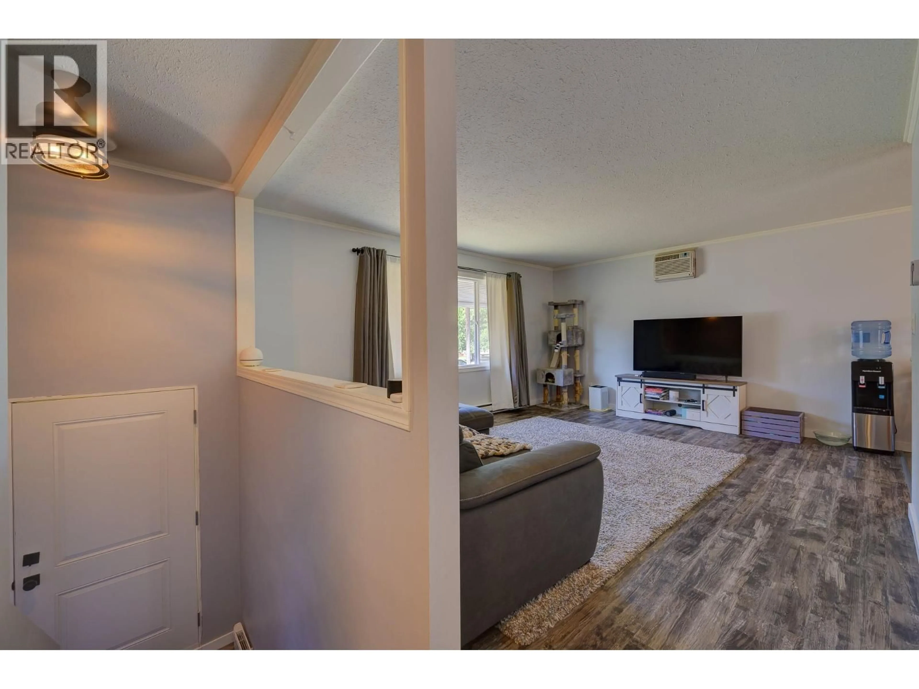 Living room with furniture, unknown for 4754 GIBBS ROAD, Barriere British Columbia V0E1E0