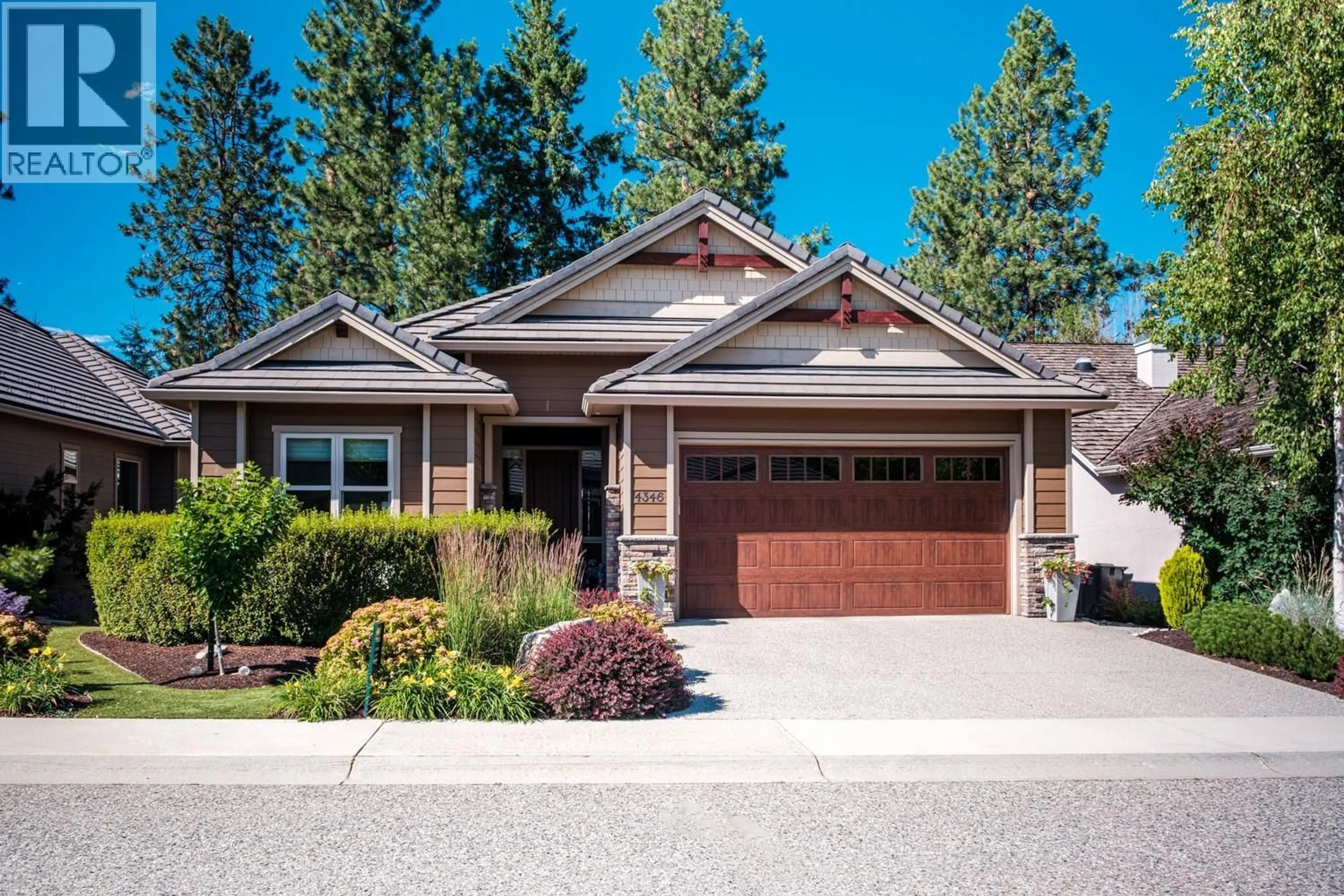 Home with vinyl exterior material, street for 4346 GALLAGHER'S FAIRWAY SOUTH, Kelowna British Columbia V1W4X4