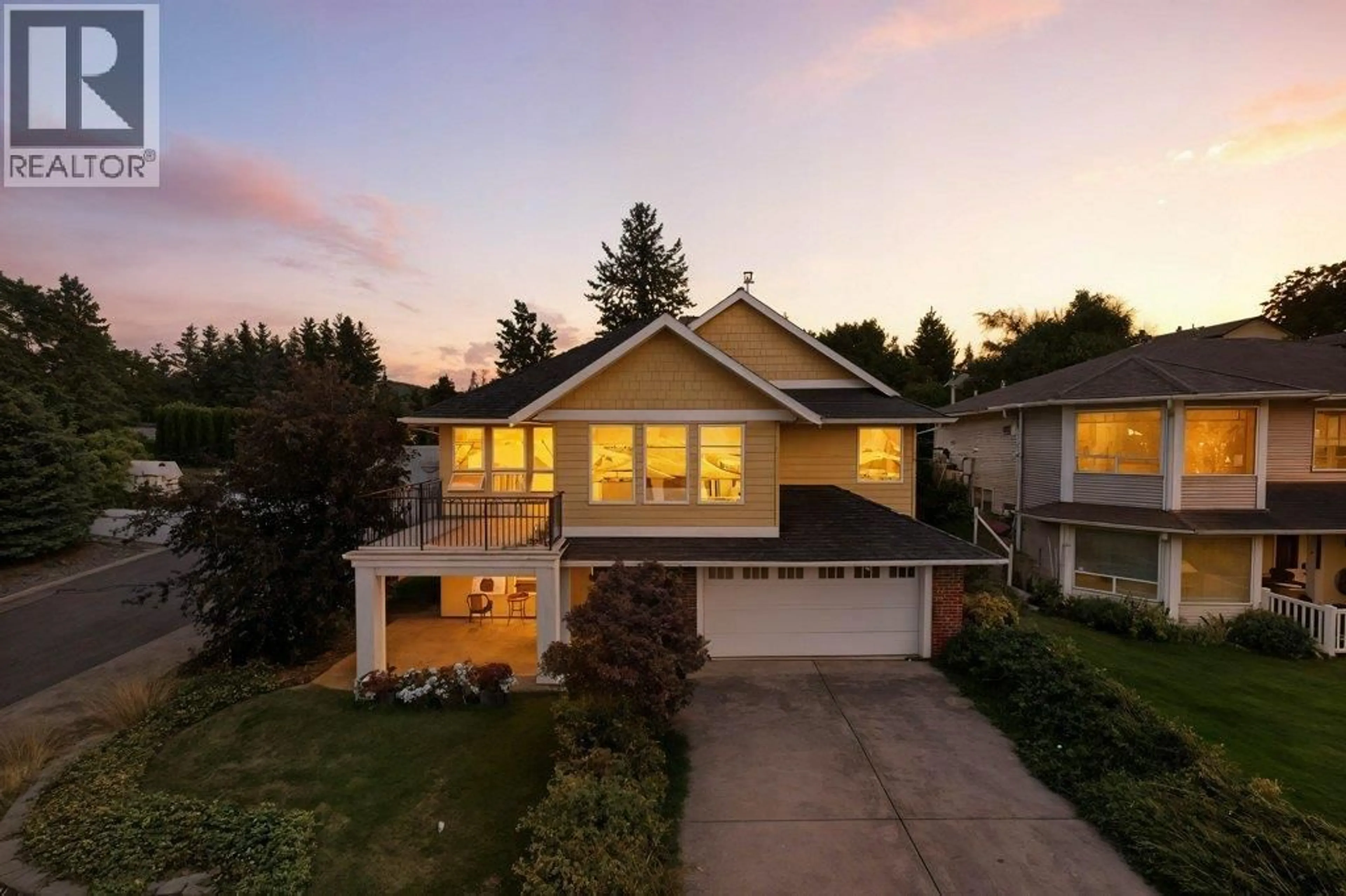 A pic from outside/outdoor area/front of a property/back of a property/a pic from drone, street for 1320 12 STREET, Salmon Arm British Columbia V1E2R6