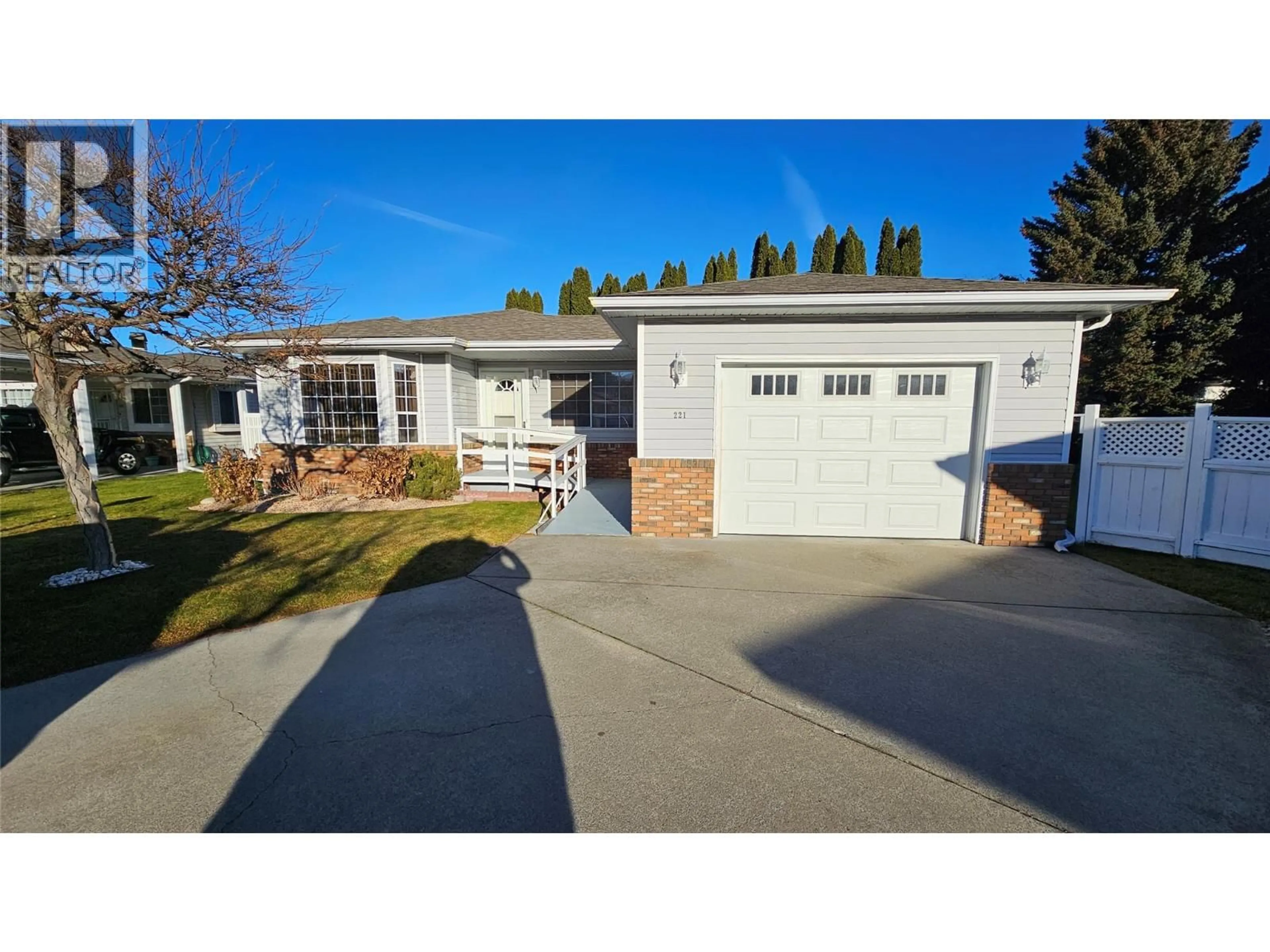 Home with vinyl exterior material, street for 221 SANDPIPER CRESCENT, Penticton British Columbia V2A8K6