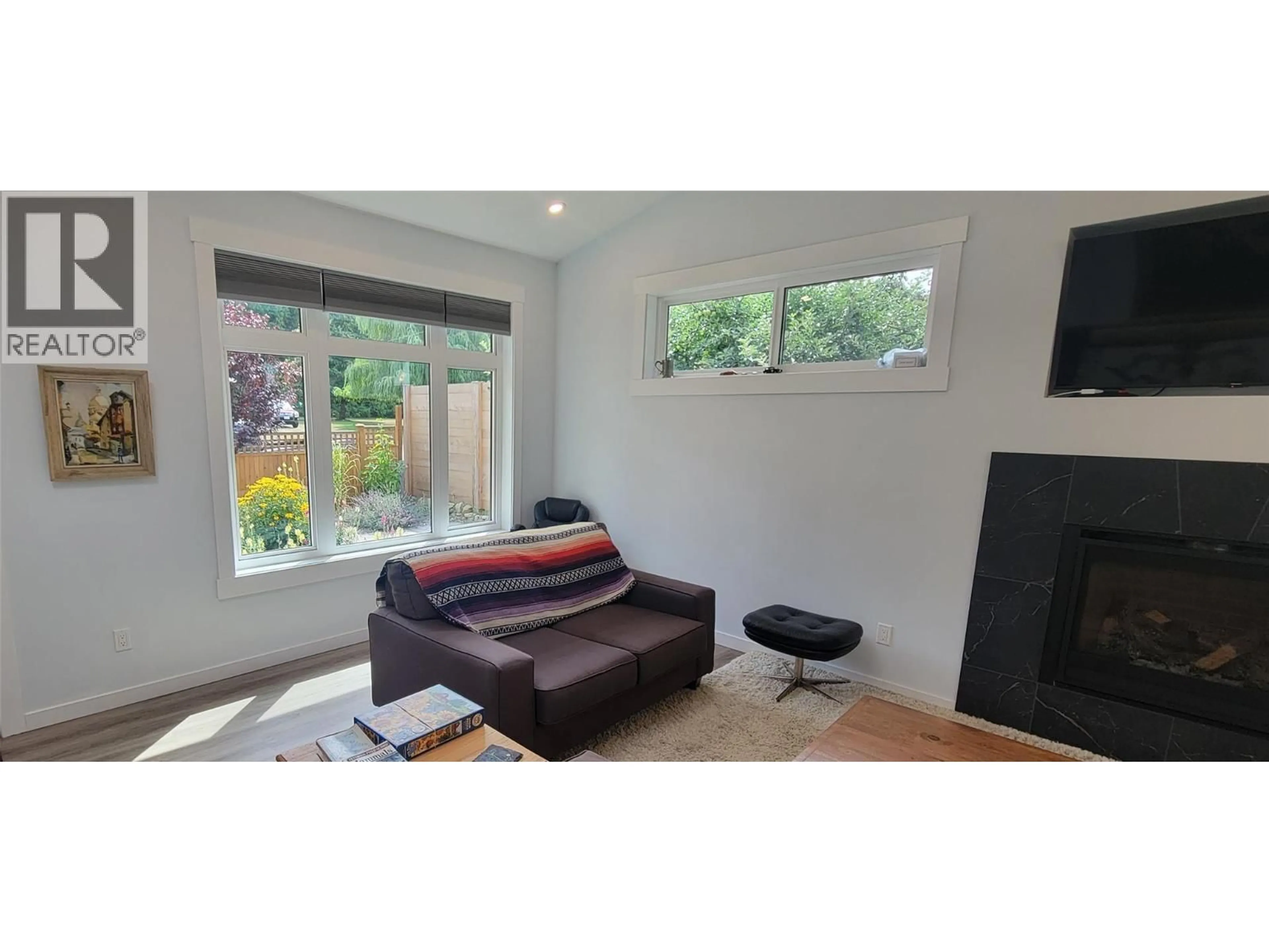 Unknown for 611 HUME STREET, Slocan British Columbia V0G2C0