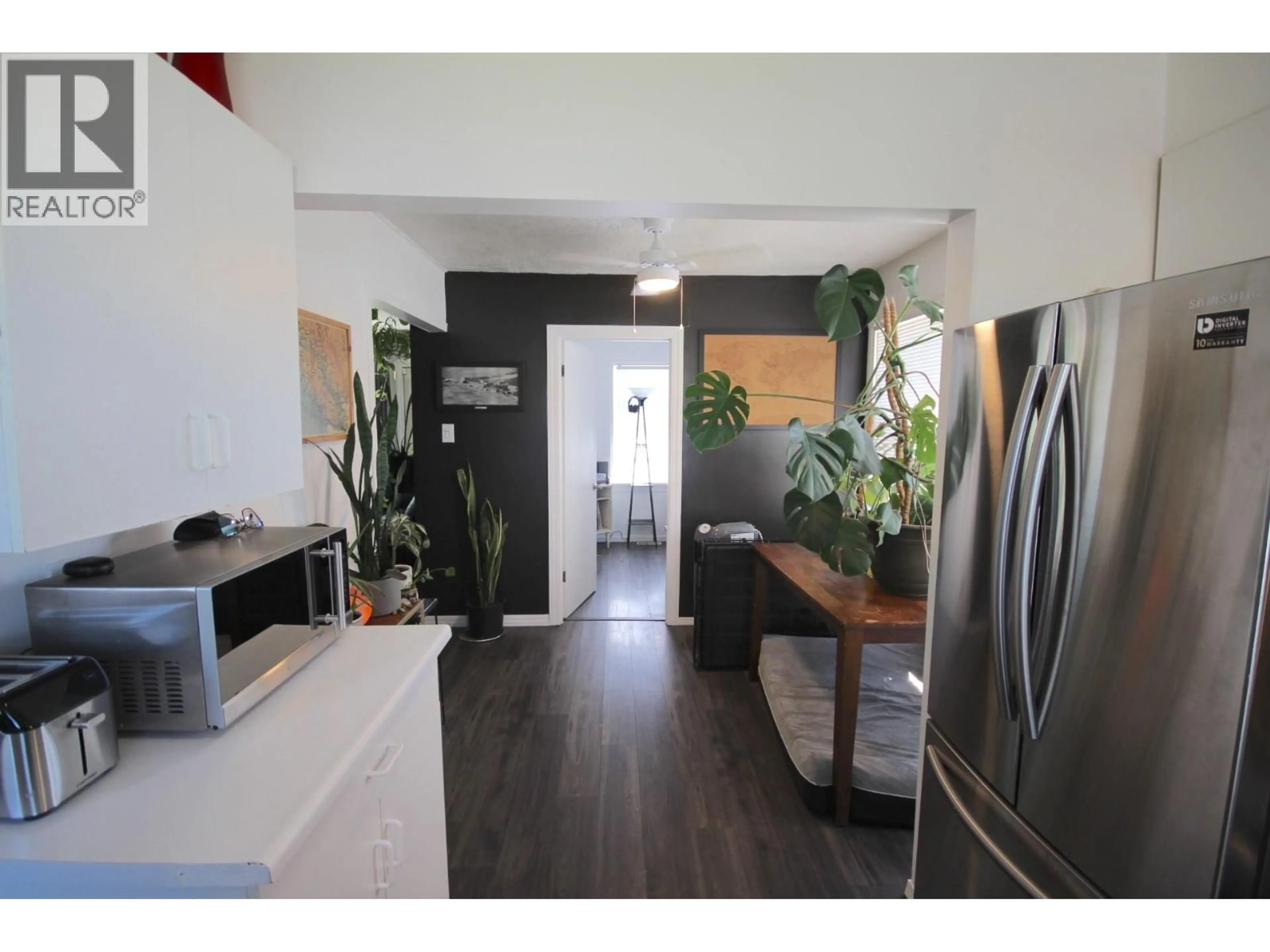 Indoor entryway for 1322 106 AVENUE, Dawson Creek British Columbia V1G2P1